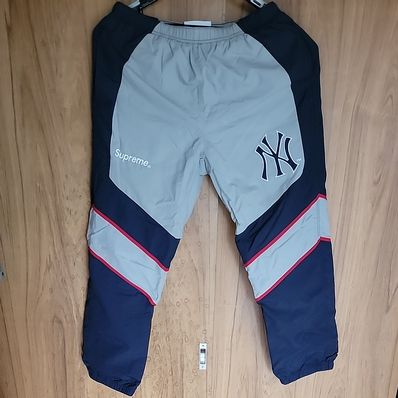 Supreme New York YankeesTM Track Pant "Navy"
