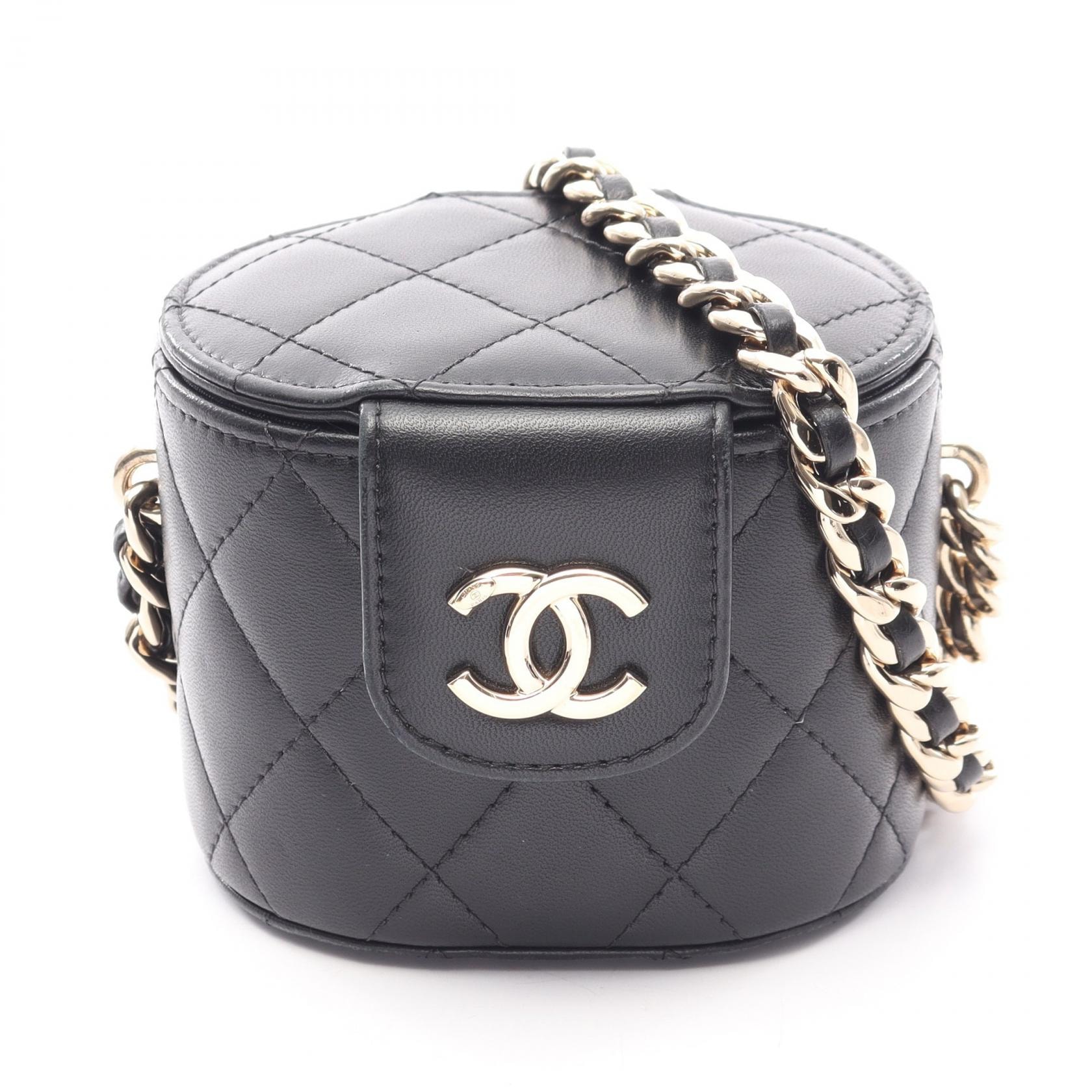 シャネル CHANEL マトラッセ ミニバニティ ショルダーバッグ バッグ ラムスキン(羊革) レディース ブラック系 【中古】