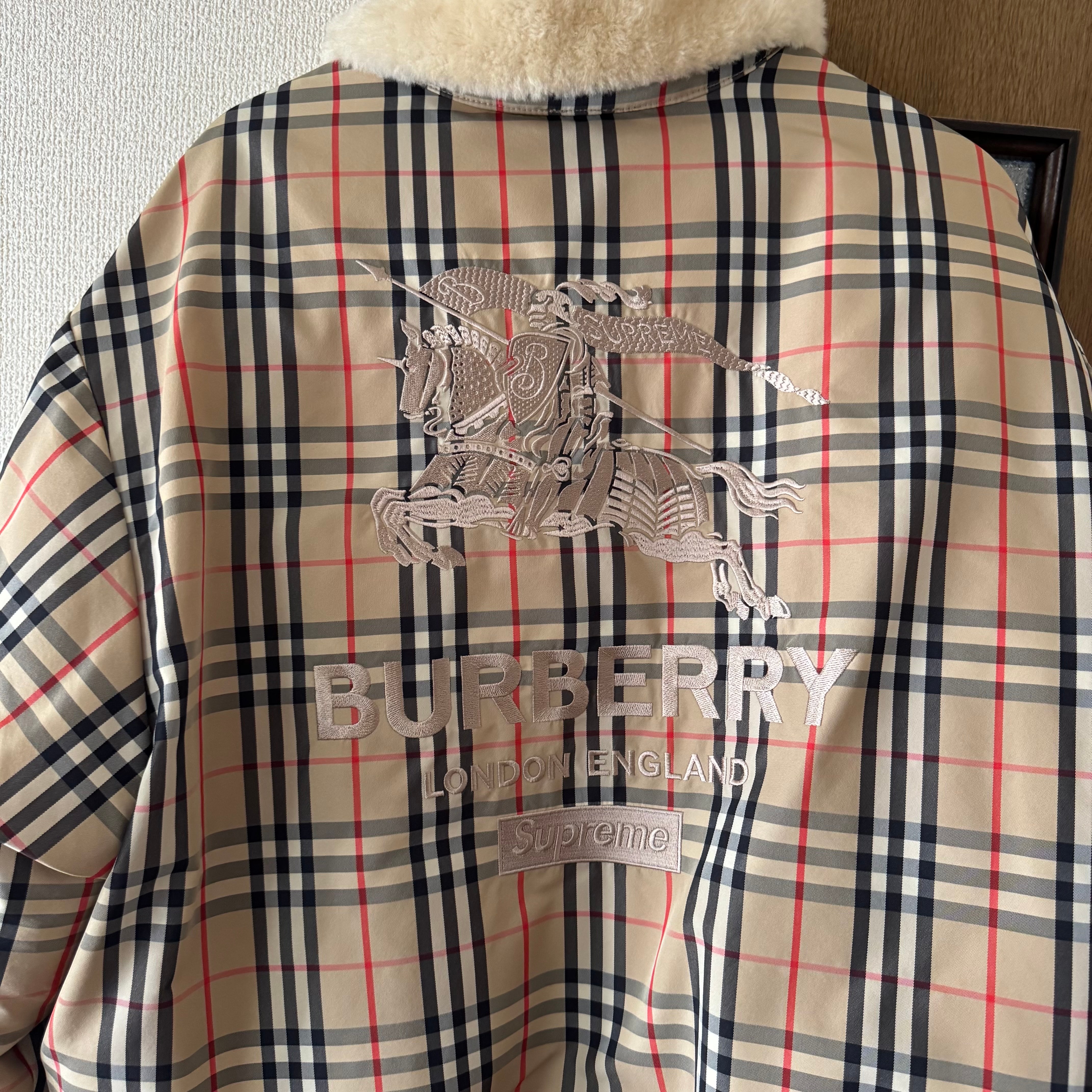 Supreme / Burberry Shearling Collar Down Puffer Jacket "Beige"