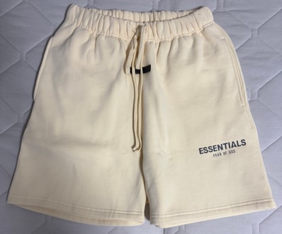 ESSENTIALS スウェットハーフパンツ