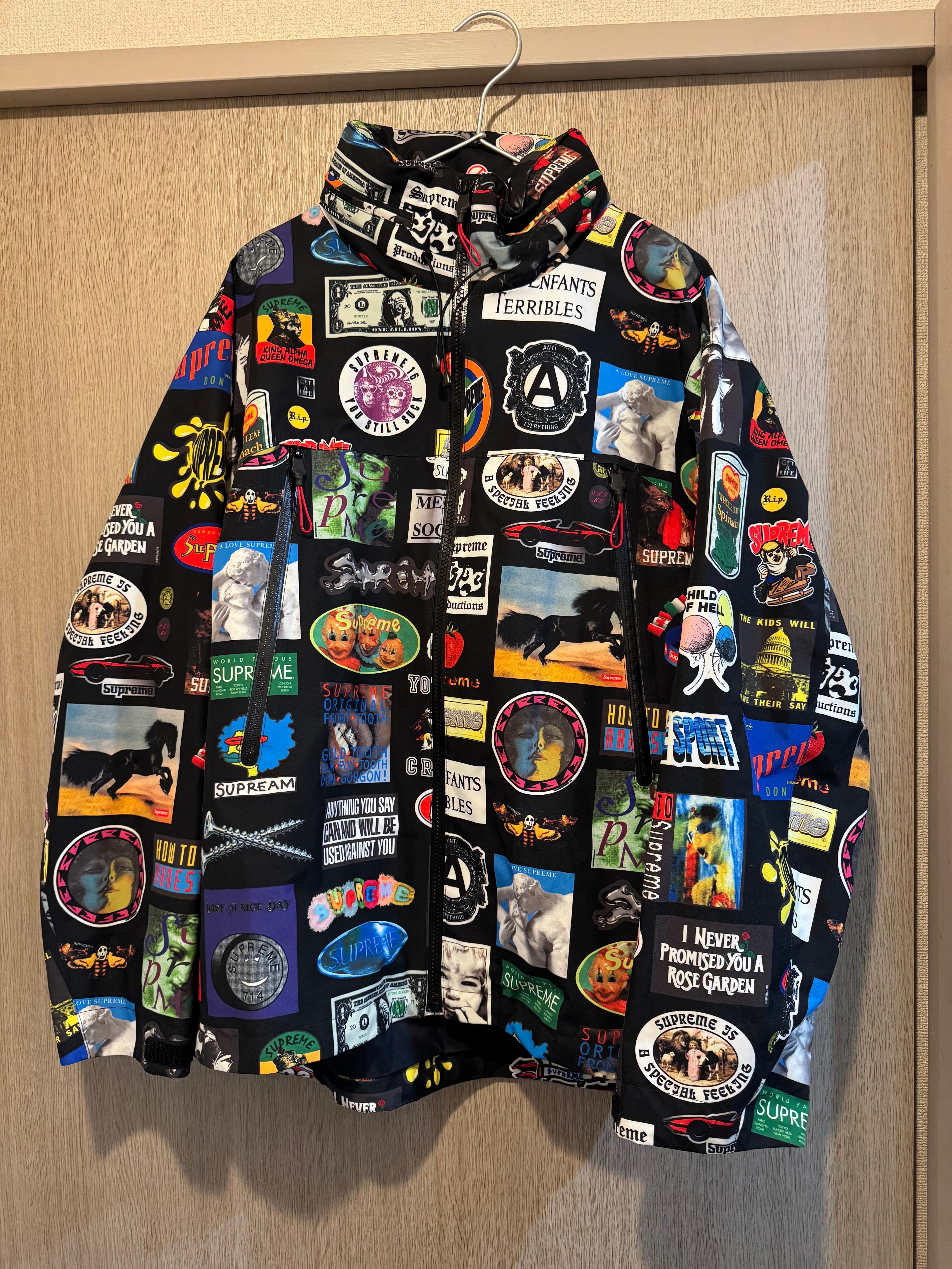 Supreme GORE-TEX Stickers Shell Jacket "Black"