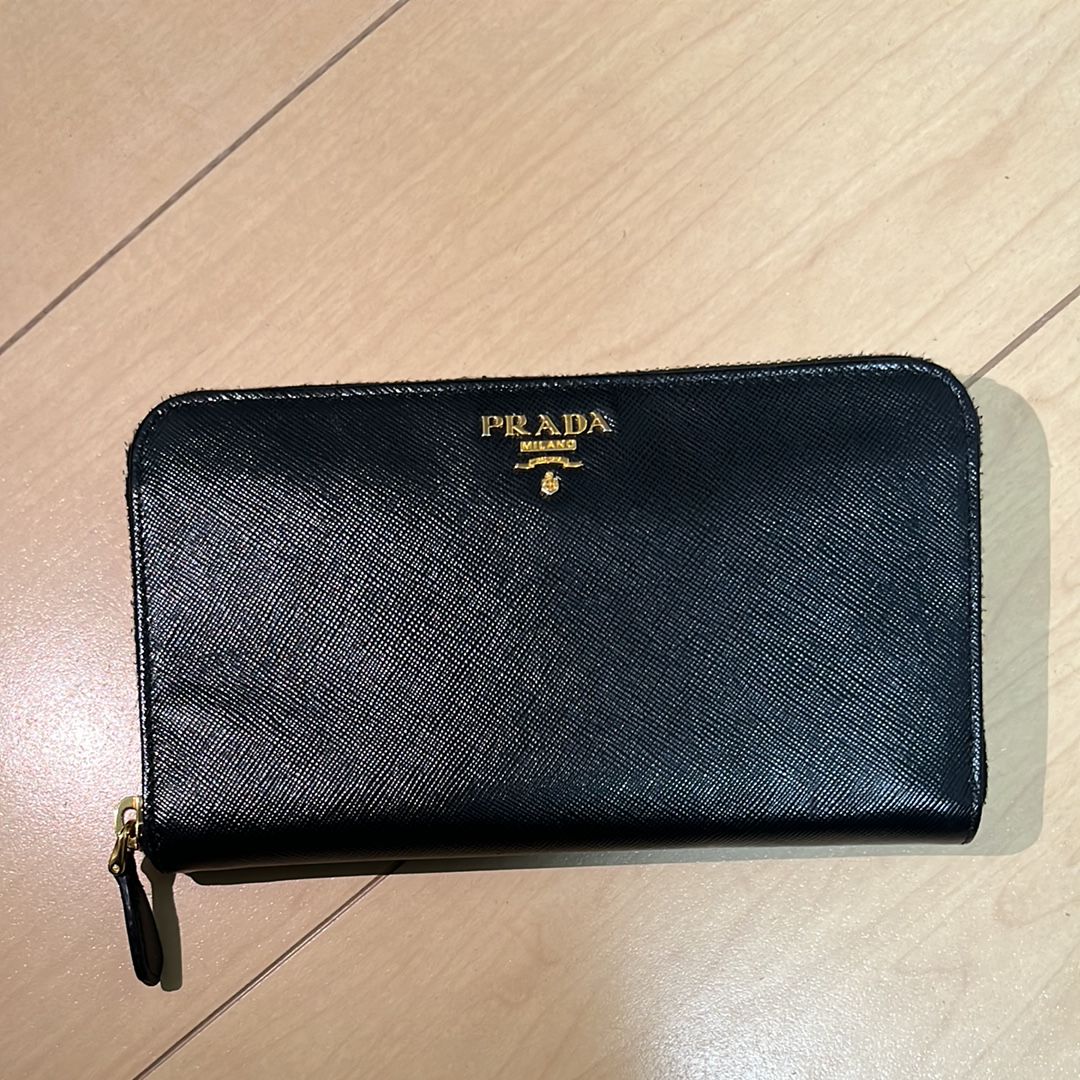 PRADA Large Saffiano Leather Wallet "Black"
