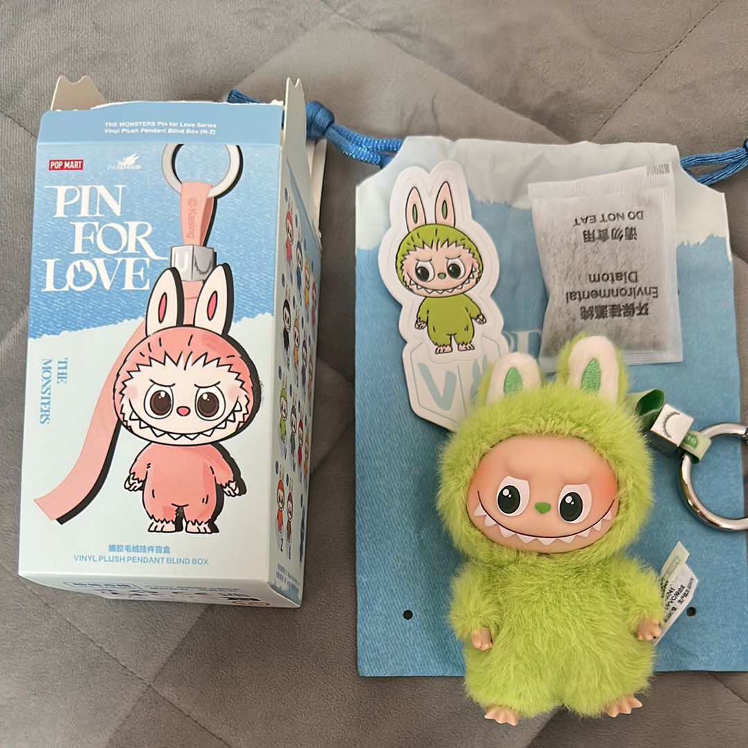 POP MART THE MONSTERS (LABUBU) Pin for Love Series-Vinyl Plush Pendant (N-Z) V