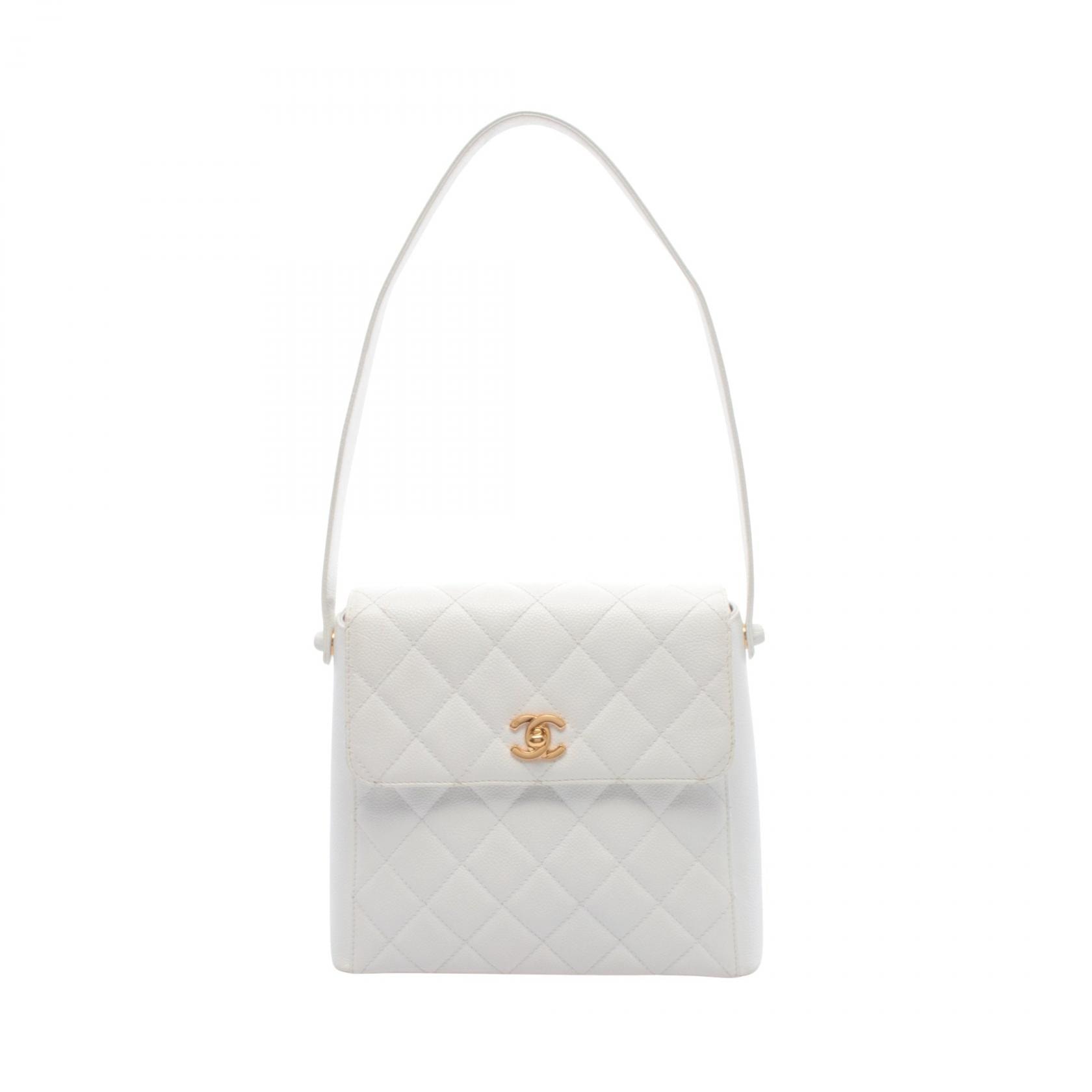 シャネル CHANEL マトラッセ ショルダーバッグ バッグ レザー グレインドカーフレザー レディース ホワイト系 【中古】