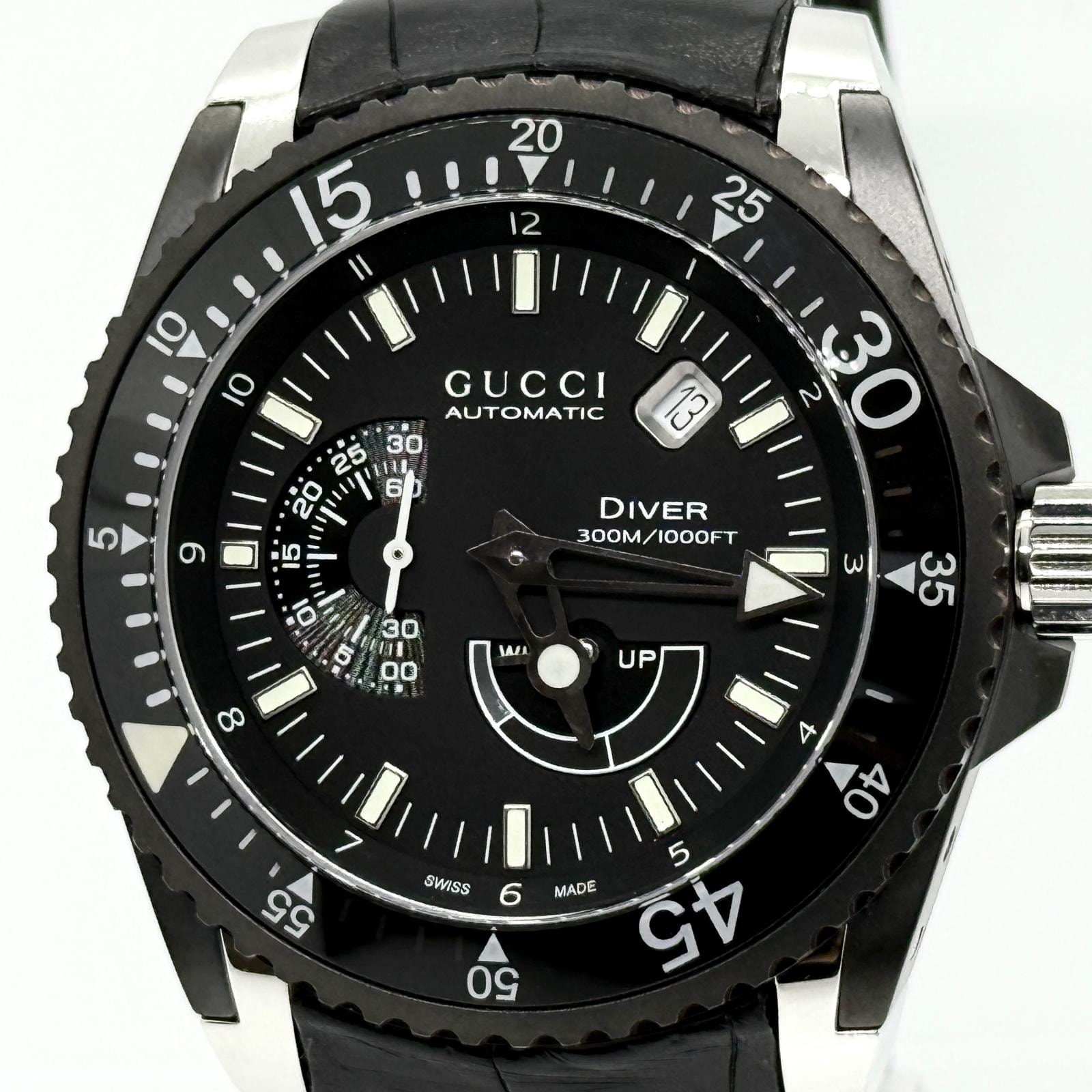 GUCCI グッチ 136.2 DIVER ダイバー 300M/1000FT YA136201 ブラック AT メンズ パワーリザーブ エクストラ ラージ クロノグラフ 腕時計 稼働品