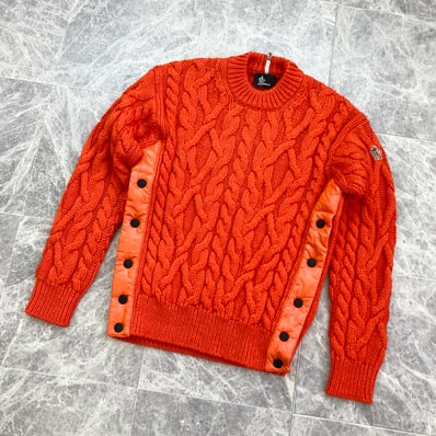【値下げ】MONCLER モンクレール ケーブルニット クルーネック セーター GIROCOLLO TRICOT ニット H20979C00004 M ウール ナイロン オレンジ メンズ【中古】