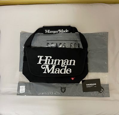 HUMAN MADE VERDY Messenger bag "Black"