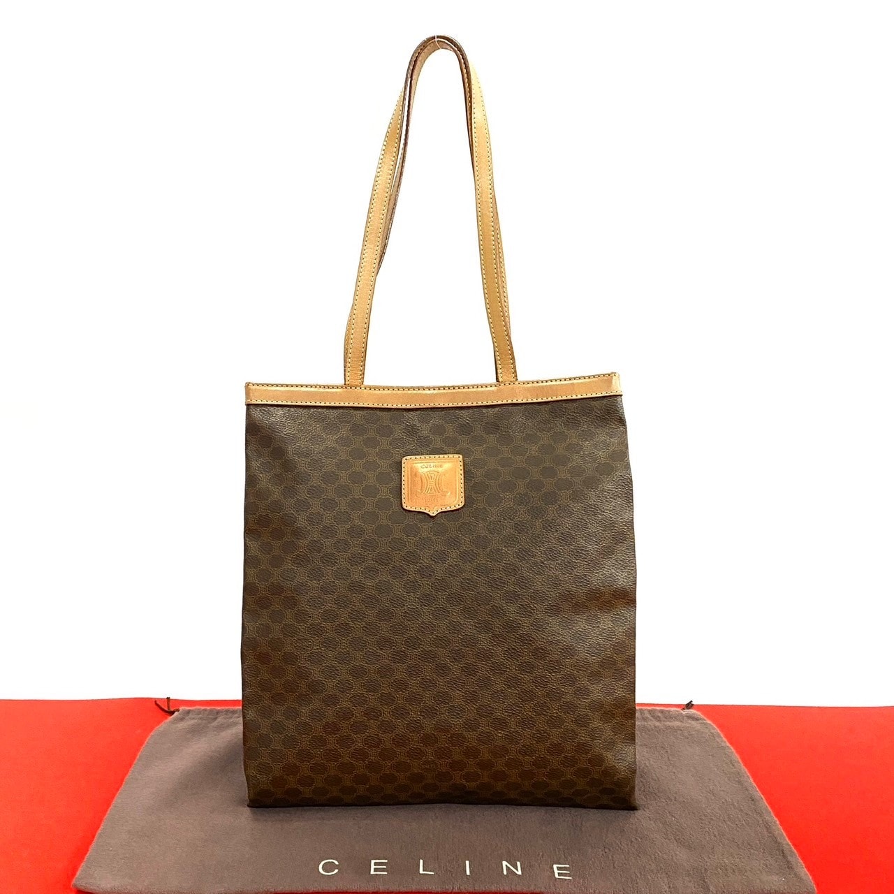 CELINE セリーヌ マカダム ブラゾン トリオンフ 柄 レザー PVC トートバッグ ブラウン
00725