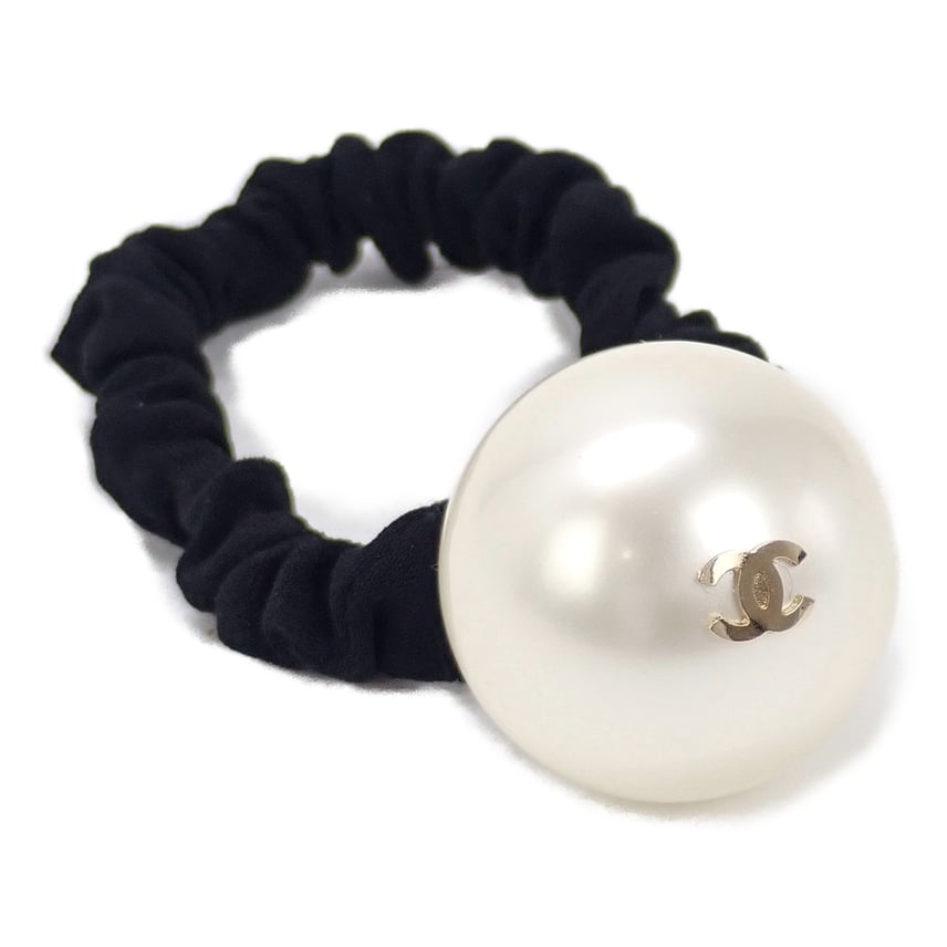 B (目立った傷や汚れなし)】シャネル CHANEL パール付きシュシュ B (目立った傷や汚れなし)】シャネル CHANEL パール付きシュシュ