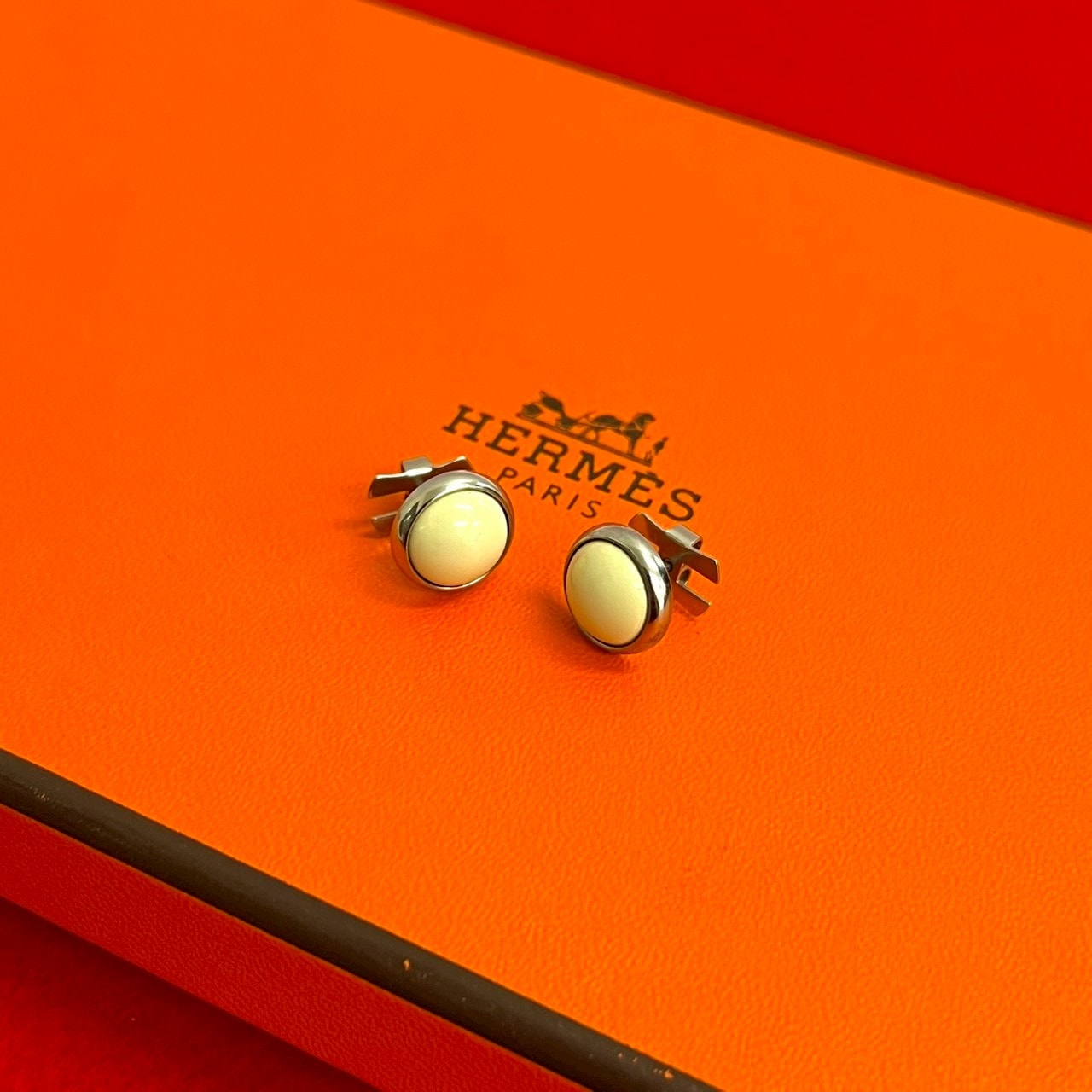 HERMES エルメス エクリプス ピアス メタル ピアス シルバー
 34486