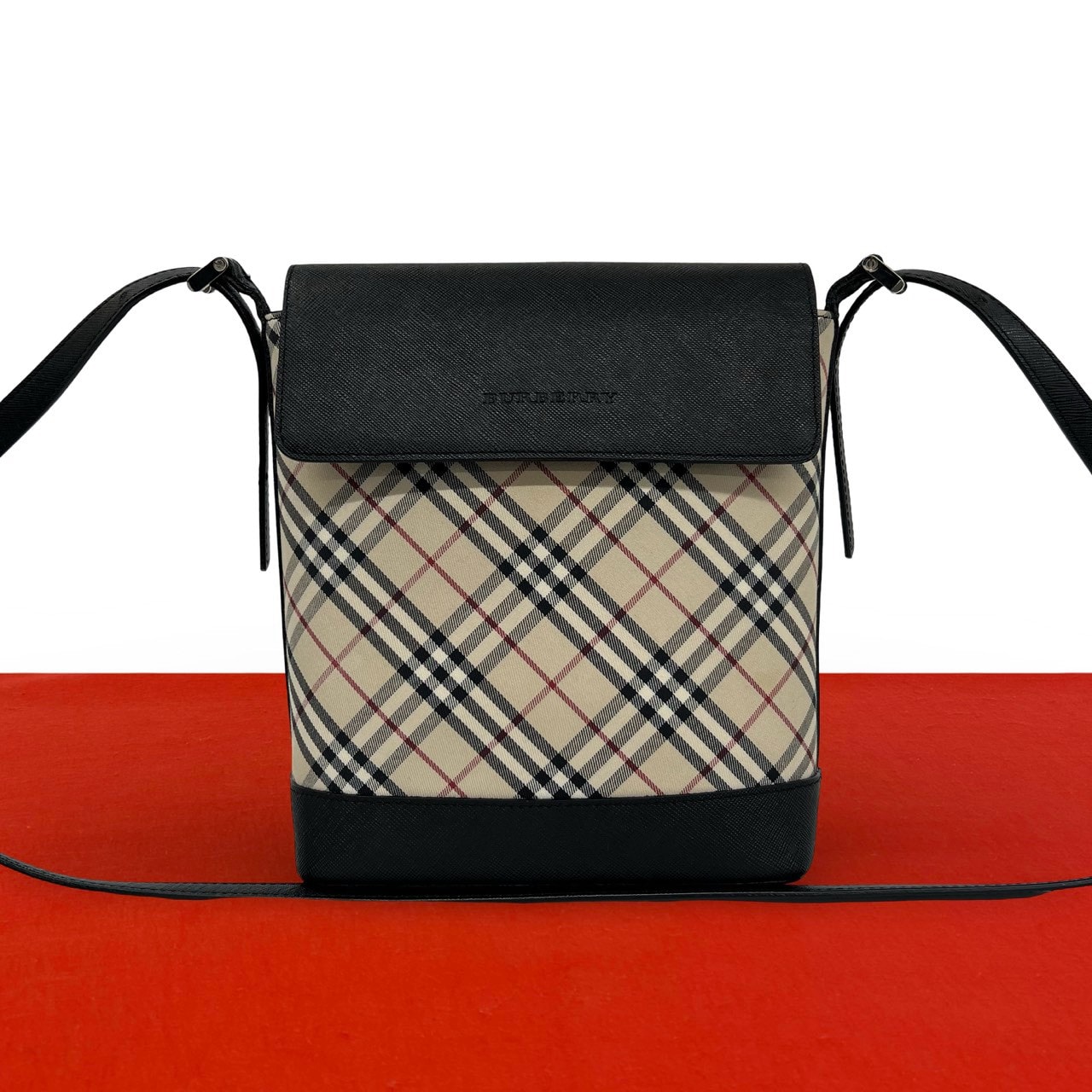 BURBERRY バーバリー ロゴ ノバチェック 柄 キャンバス レザー ショルダーバッグ ベージュ
12437
