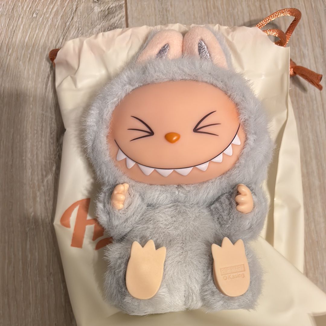 POP MART THE MONSTERS (LABUBU) Have a Seat Plush Series HEHE