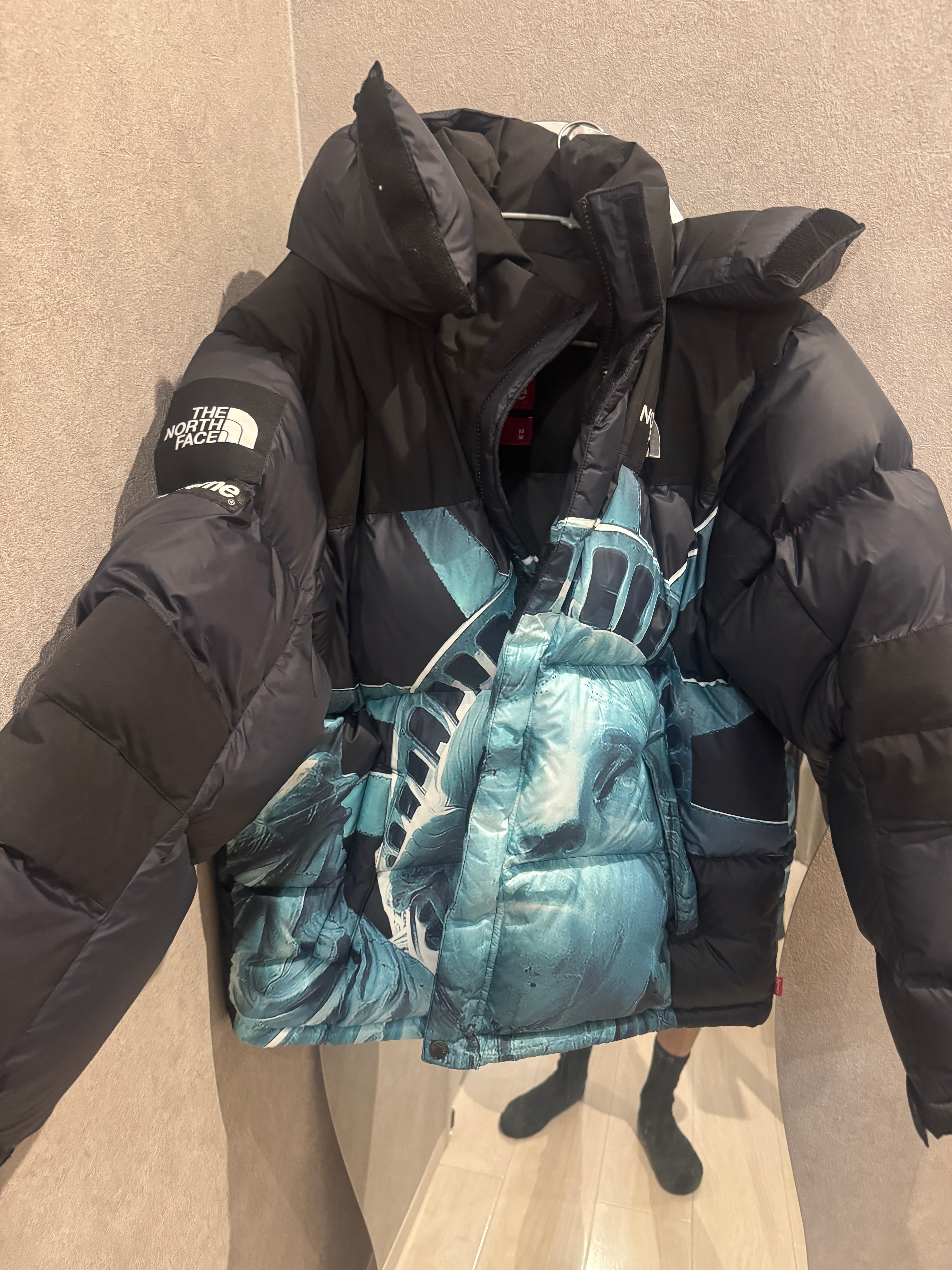 Supreme x The North Face Statue of Liberty Baltoro Jacket "Black"