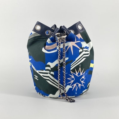 CHANEL(シャネル) ラ パウザ 27番台 ショルダーバッグ マルチカラー