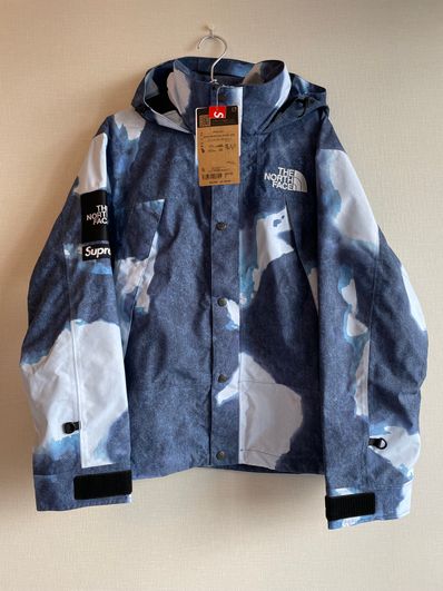 Supreme x The North Face Bleached Denim Print Mountain Jacket "Indigo"