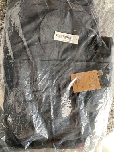 Supreme x The North Face Trekking Convertible Jacket "Black"