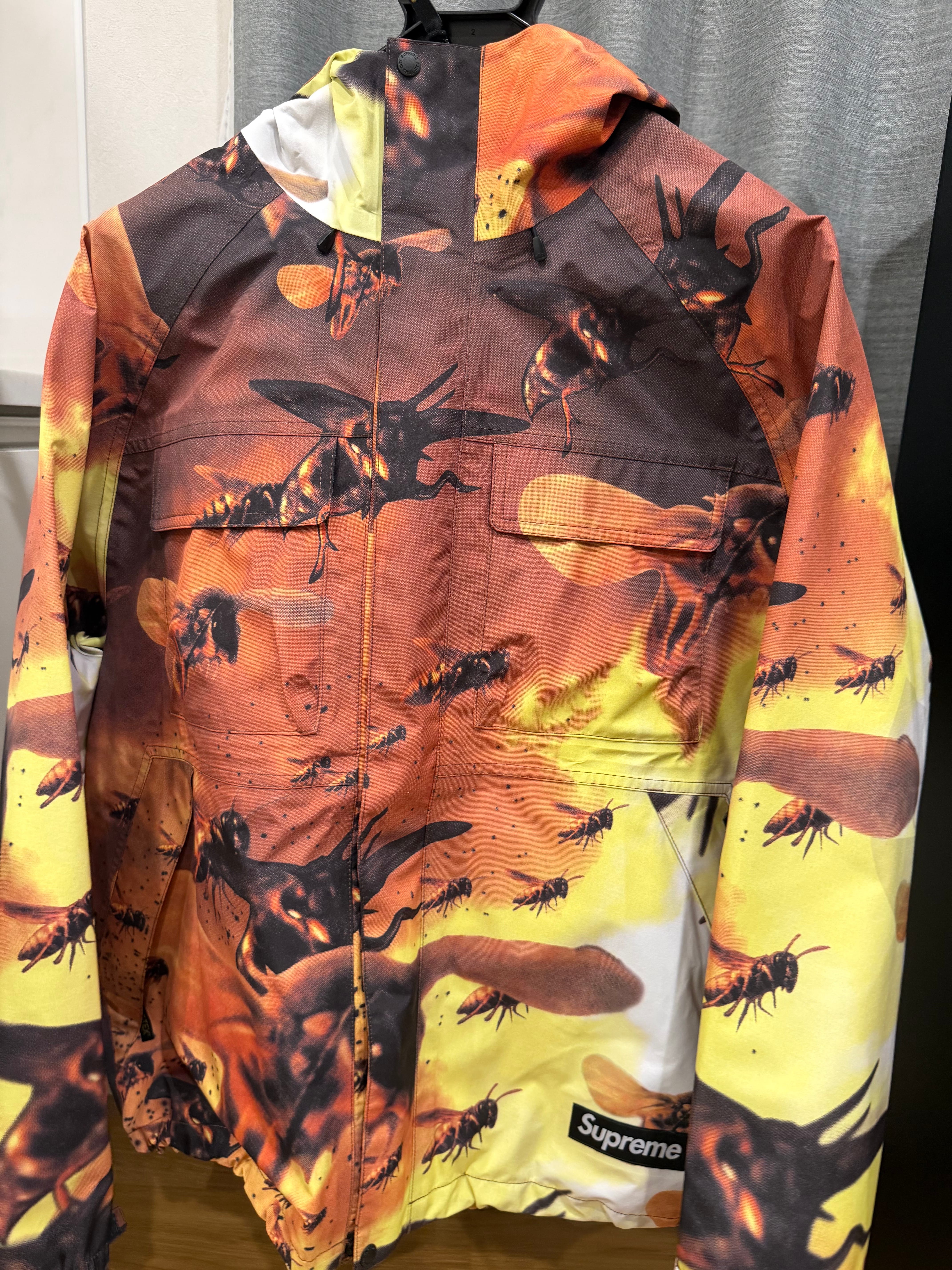 Supreme x Wu-Tang GORE-TEX Shell Jacket 