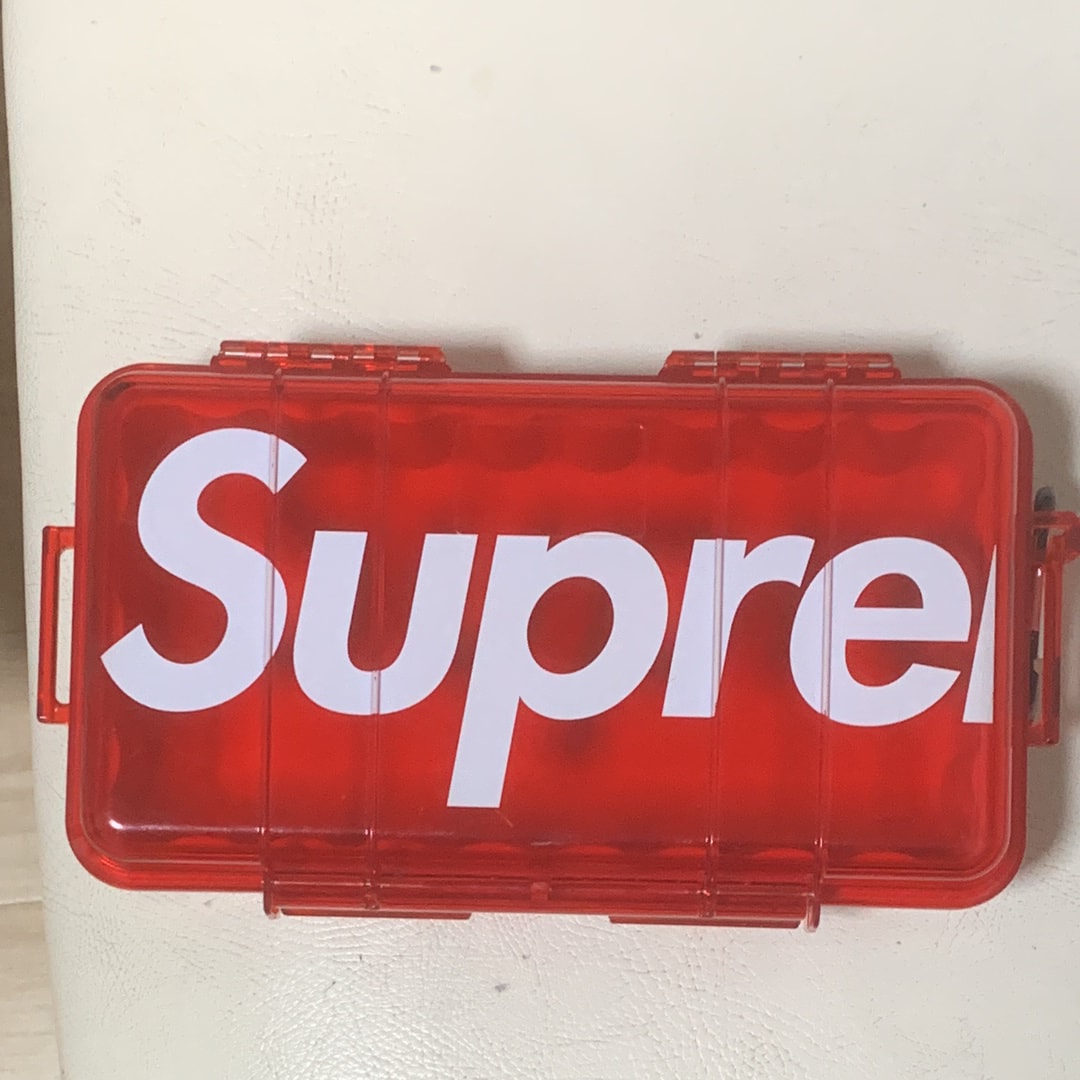 Supreme / Pelican™ 1060 Case 