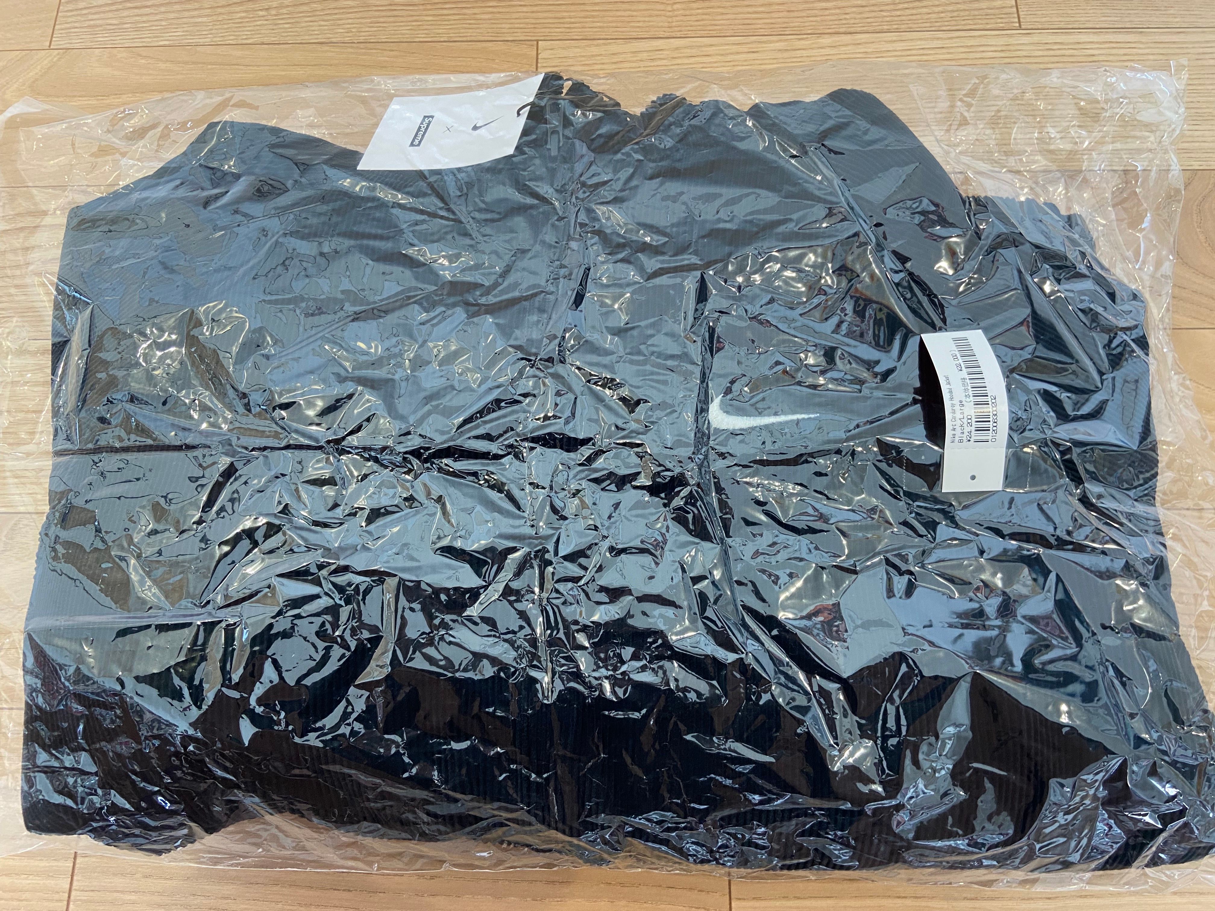 Supreme / Nike Arc Corduroy Hooded Jacket "Black"