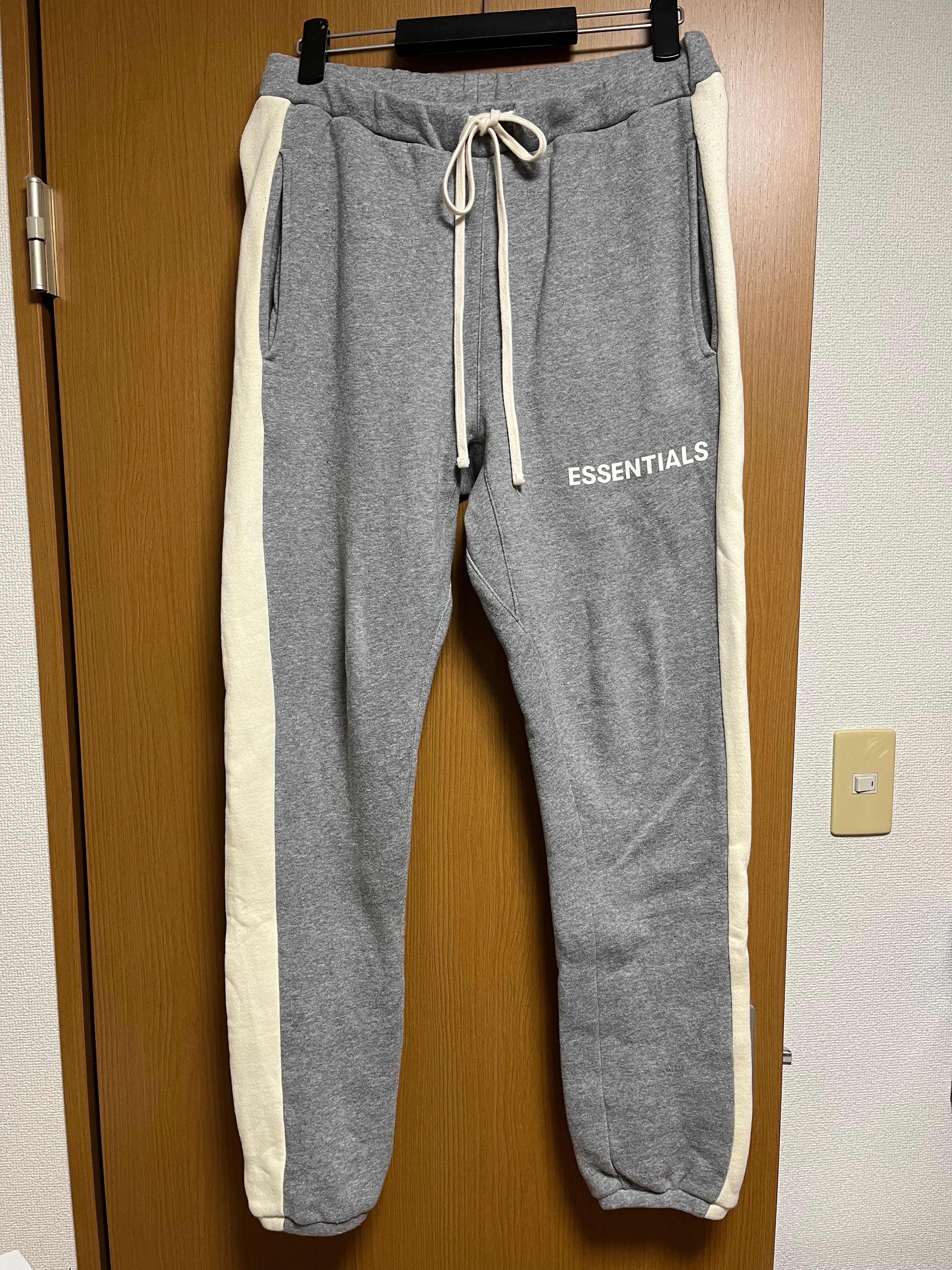 FEAR OF GOD Essentials Side Stripe Sweatpants "Grey"