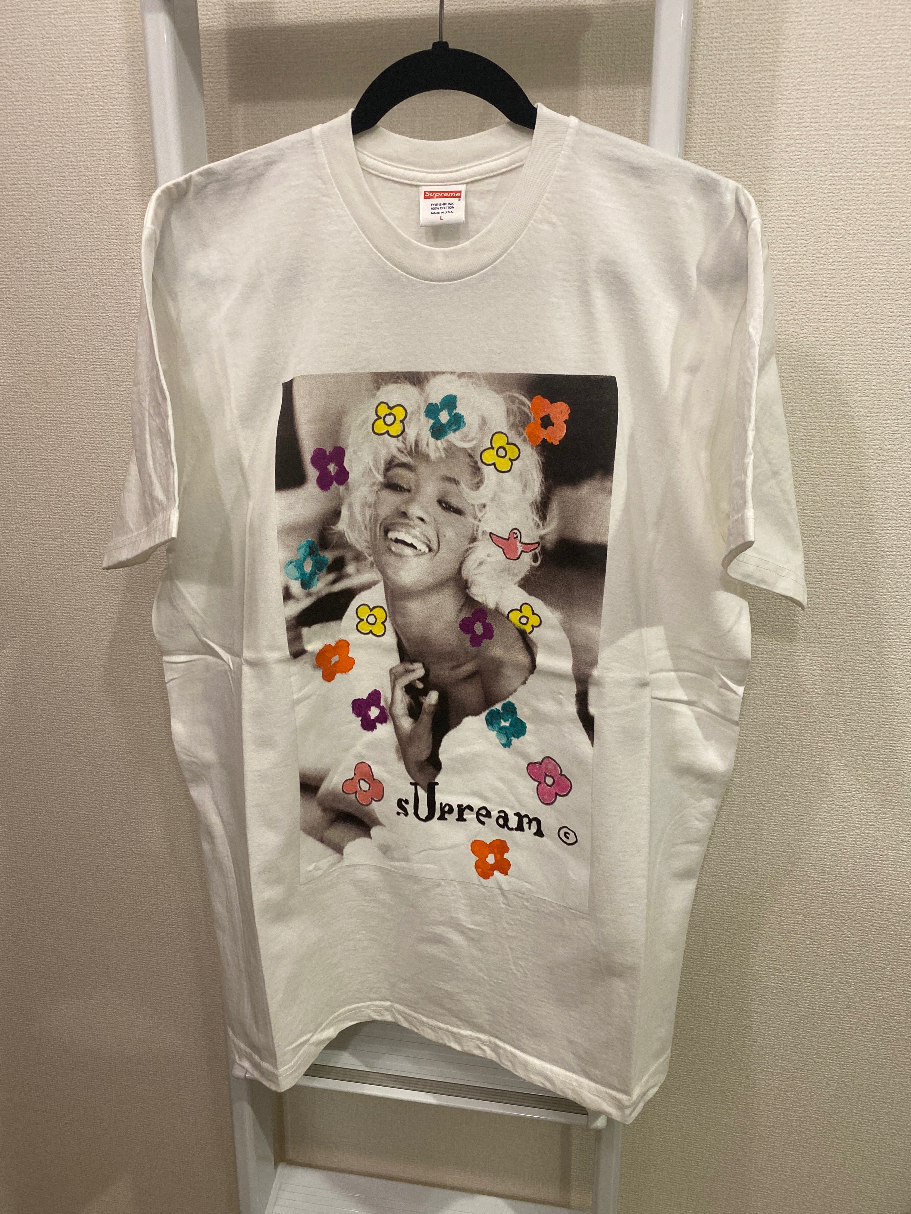 Supreme Naomi Tee "White"
