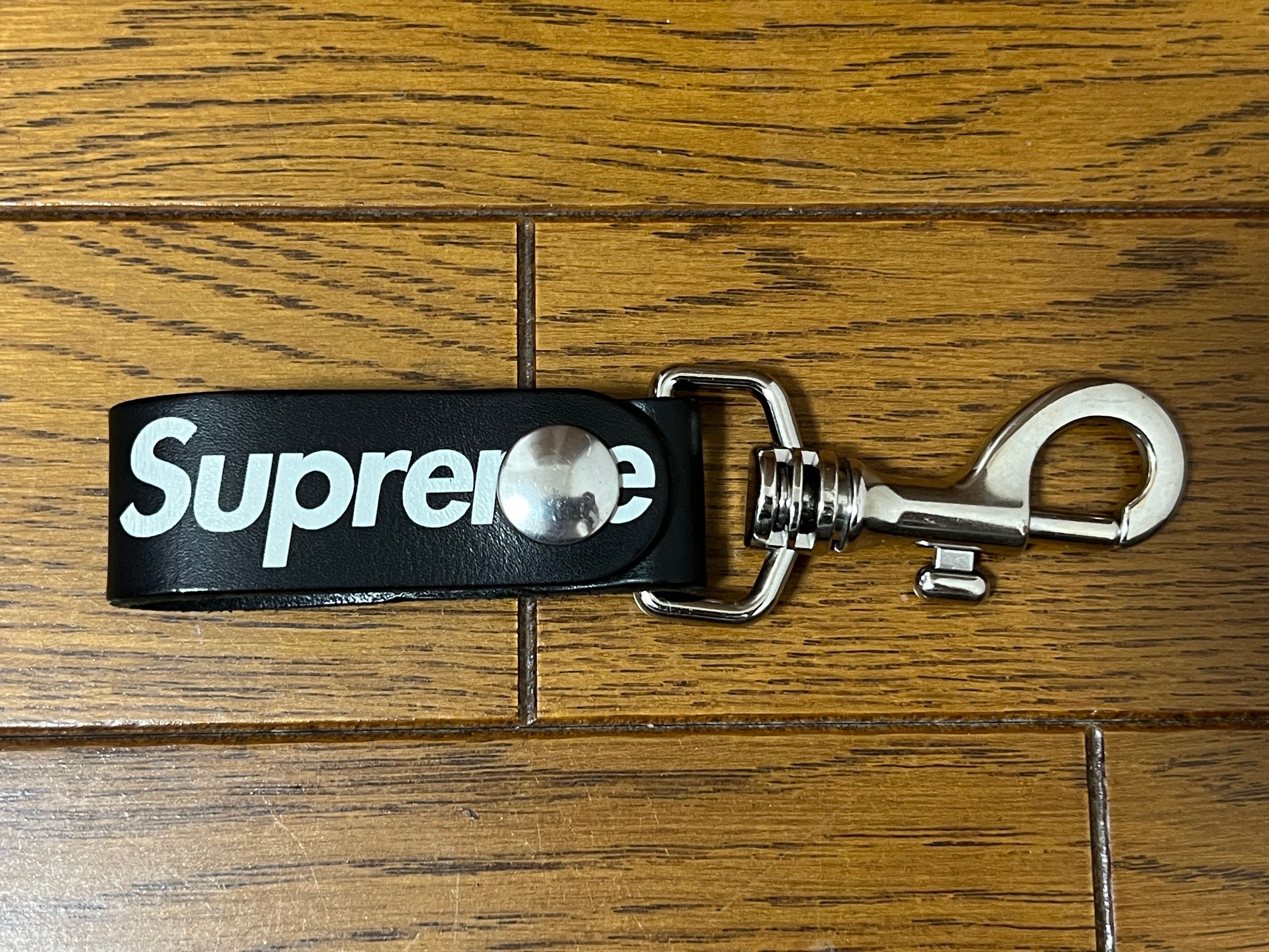 Supreme Leather Key Loop "Black"