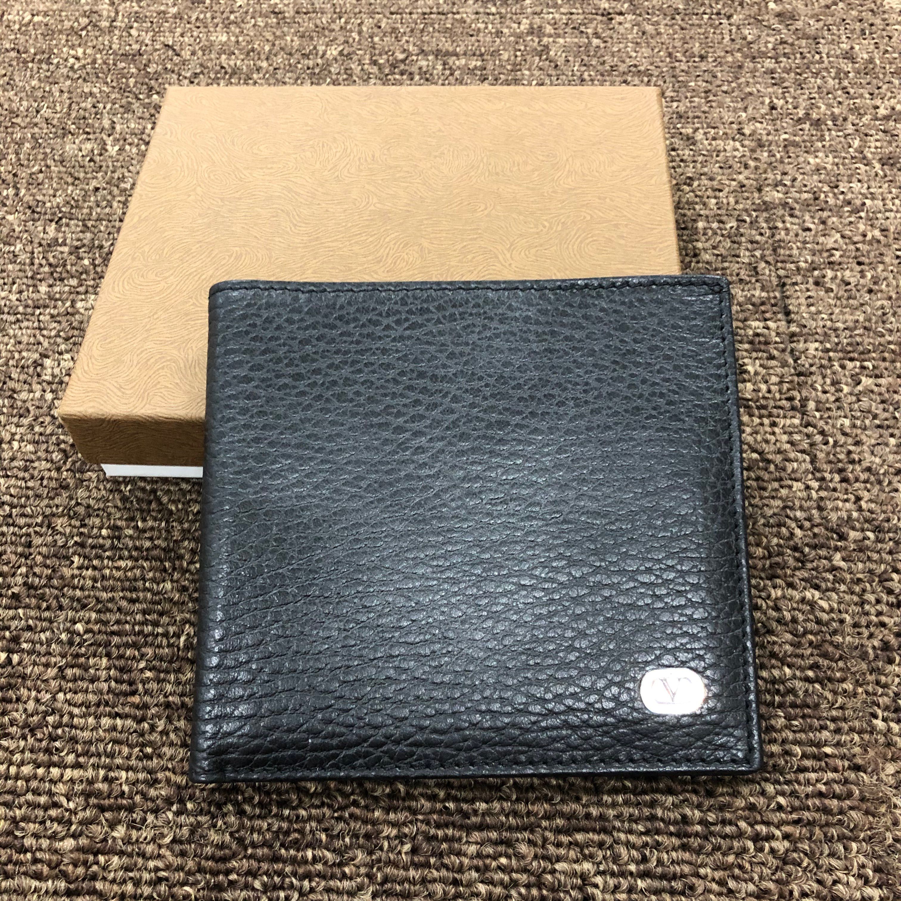 ヴァレンティノ ガラバー二つ折り財布