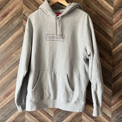Supreme KAWS Chalk Logo Hooded Sweatshirt "Grey"(2021)