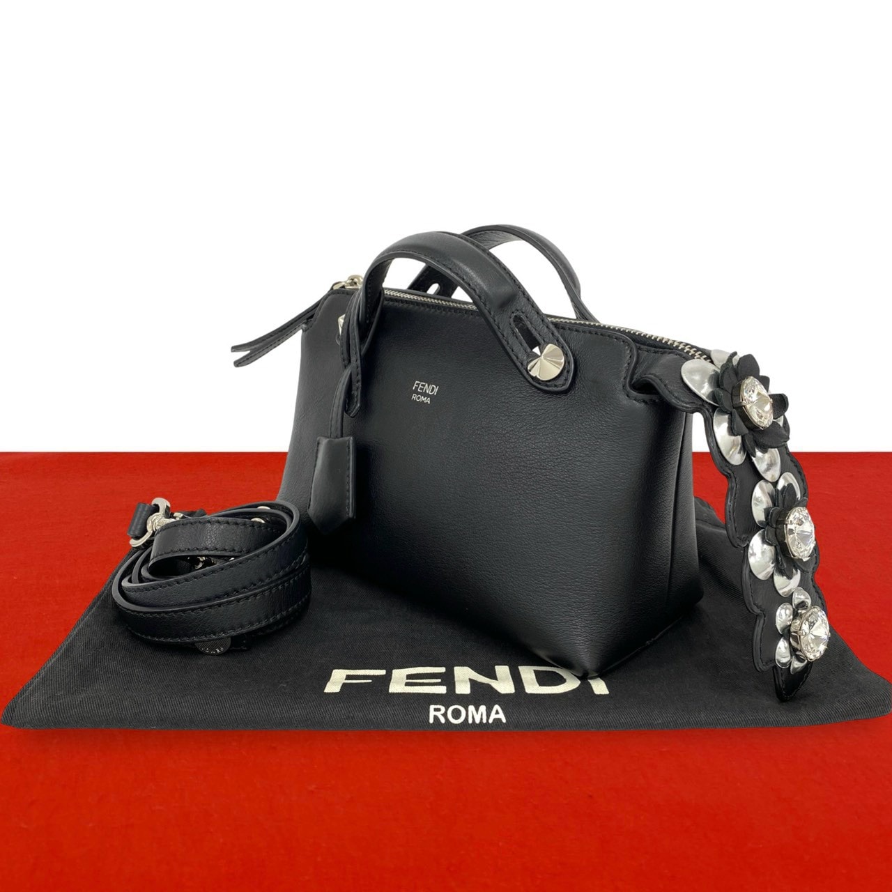 FENDI フェンディ バイザウェイ ロゴ レザー ショルダーバッグ ブラック
 19642