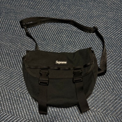 Supreme 25SS Mini Messenger Bag "Black"