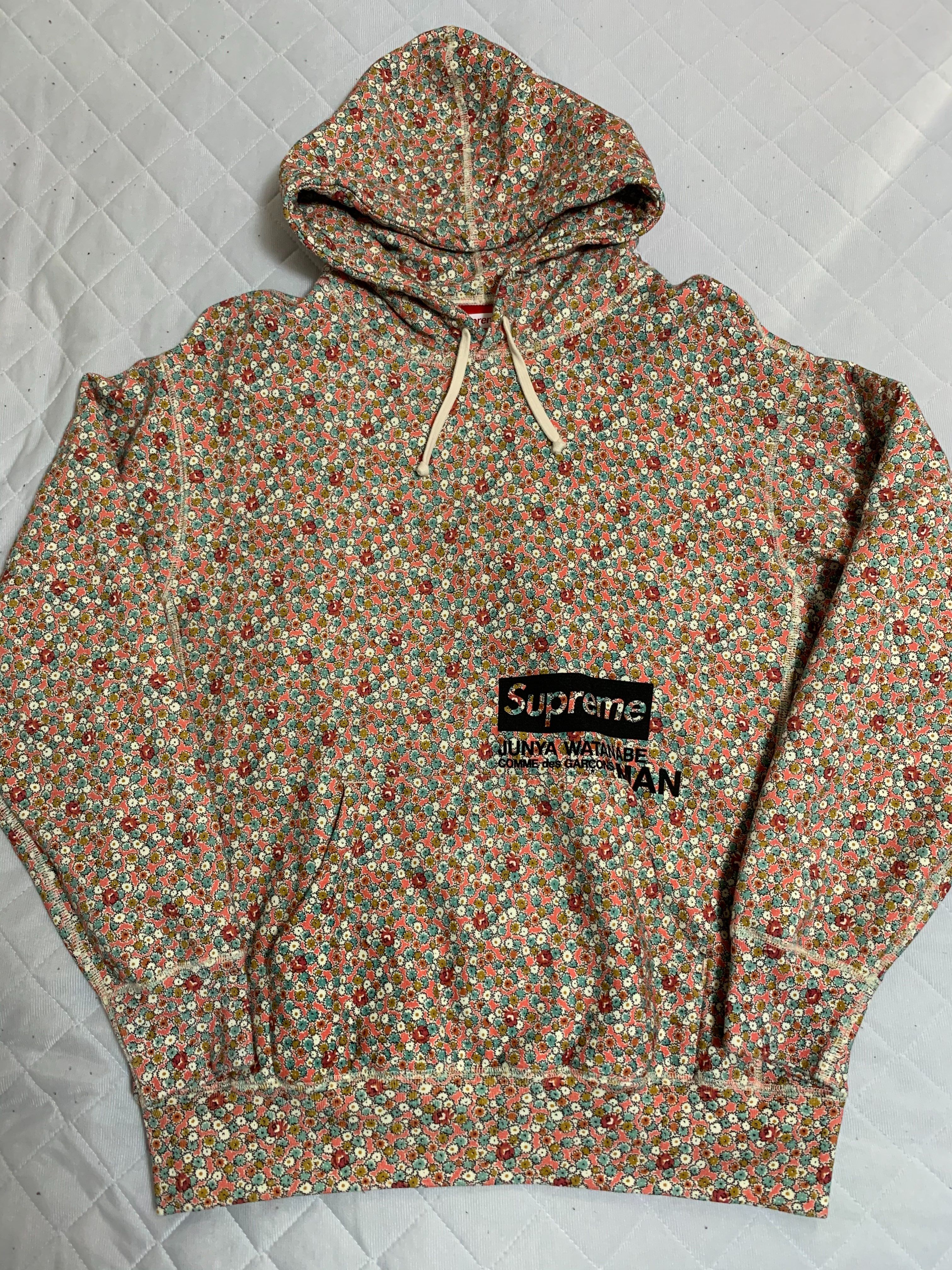 Supreme / JUNYA WATANABE COMME des GARCONS MAN Hooded Sweatshirt "Pink Flowers"