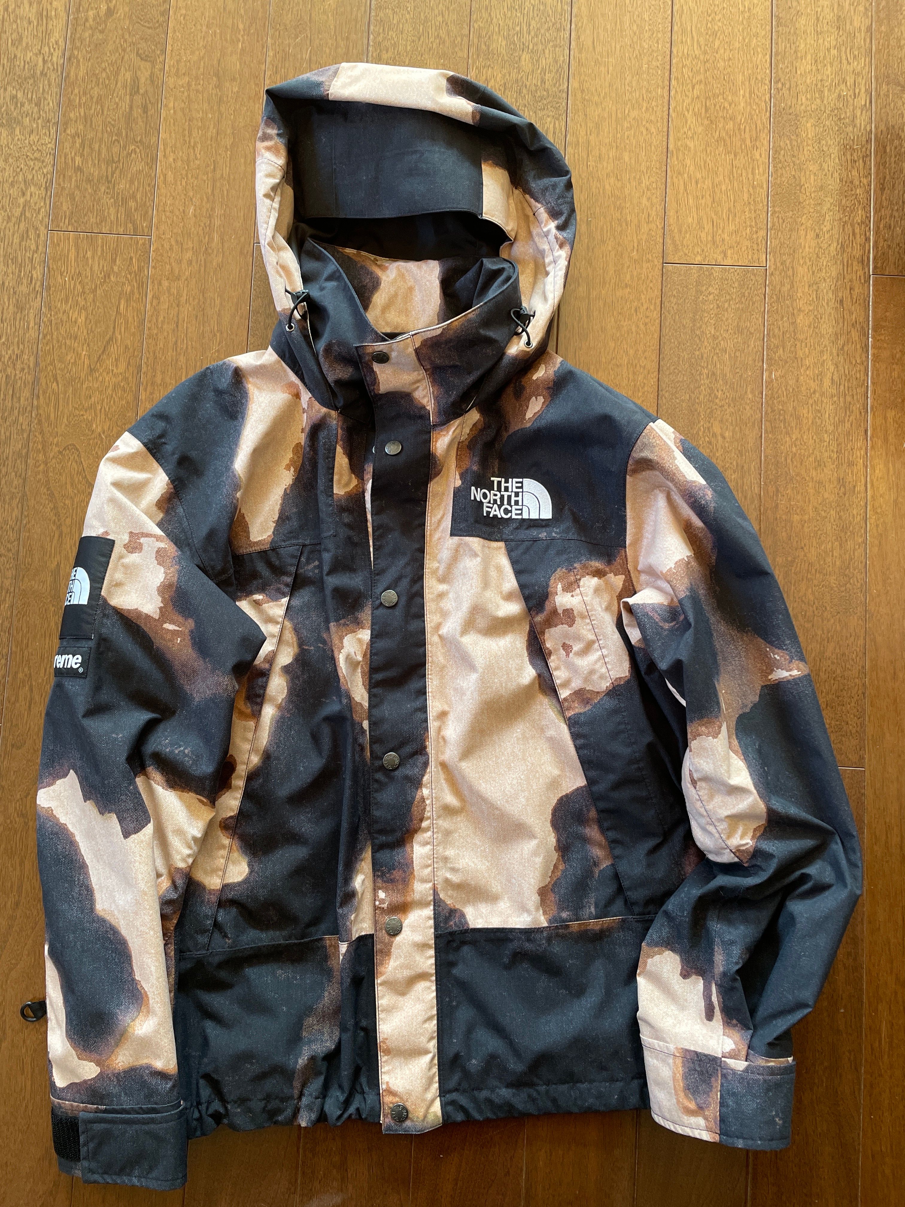 Supreme x The North Face Bleached Denim Print Mountain Jacket "Black"
