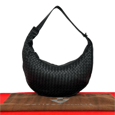 BOTTEGA VENETA ボッテガヴェネタ イントレチャート レザー ショルダーバッグ ブラック
33778