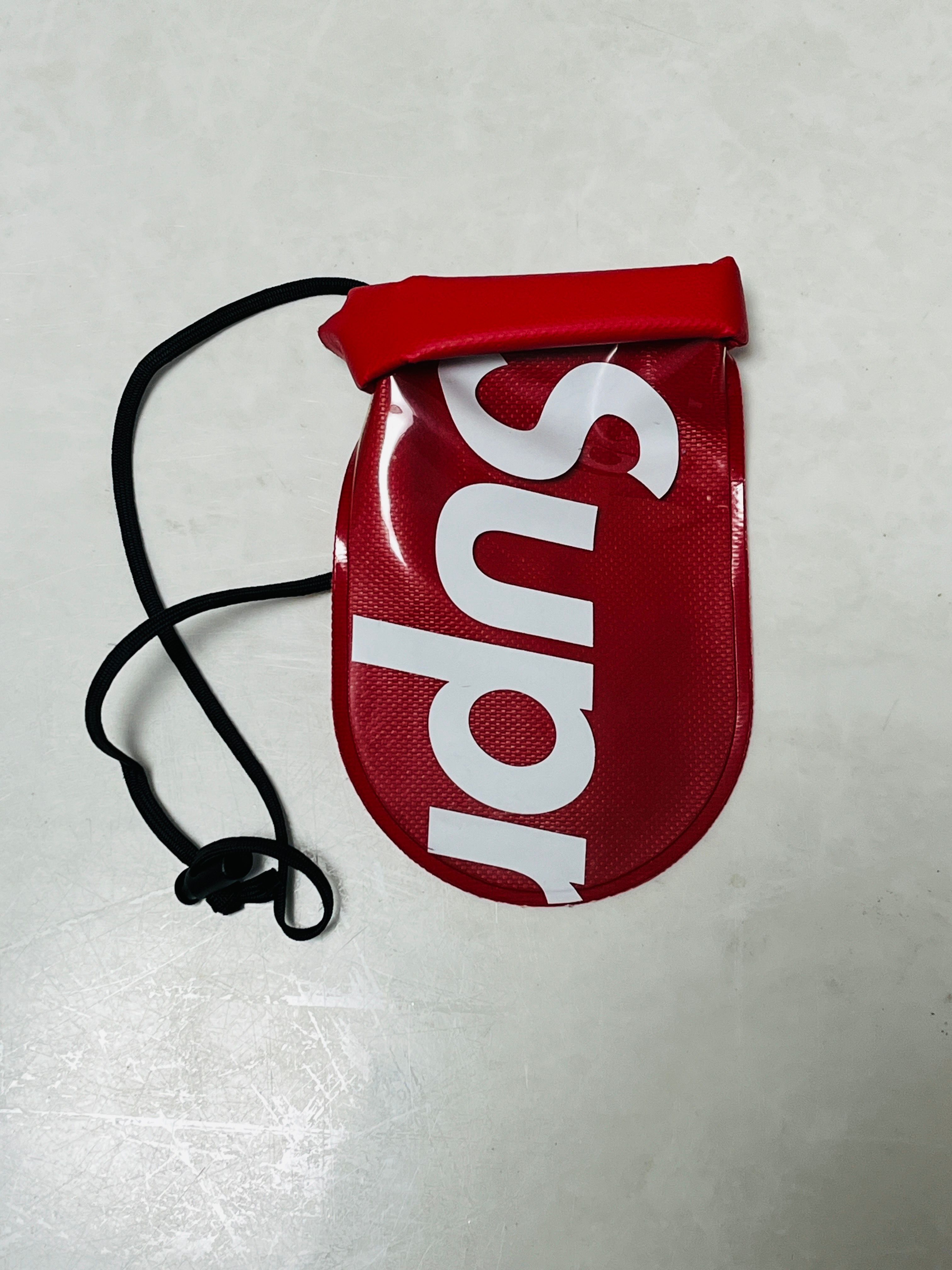 Supreme x SealLine See Pouch Large "Red"