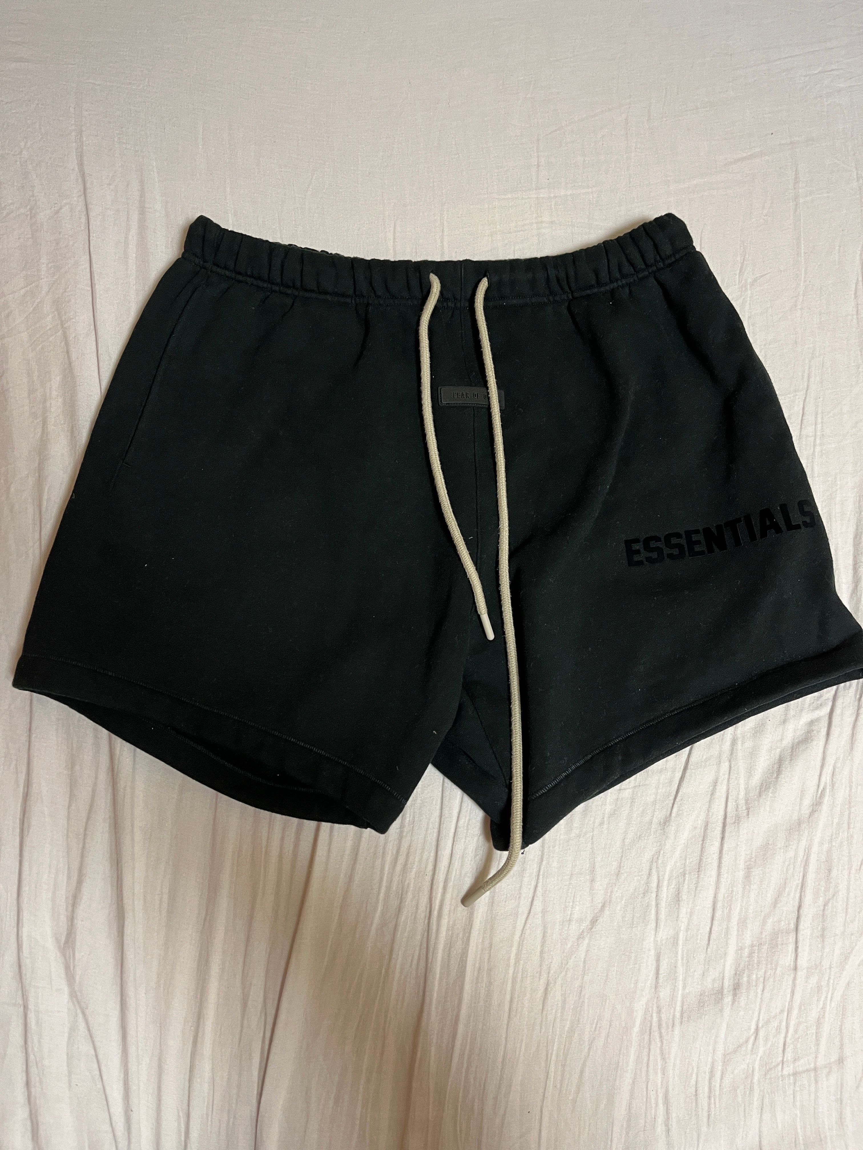 FEAR OF GOD ESSENTIALS Sweatshort "JET Black"