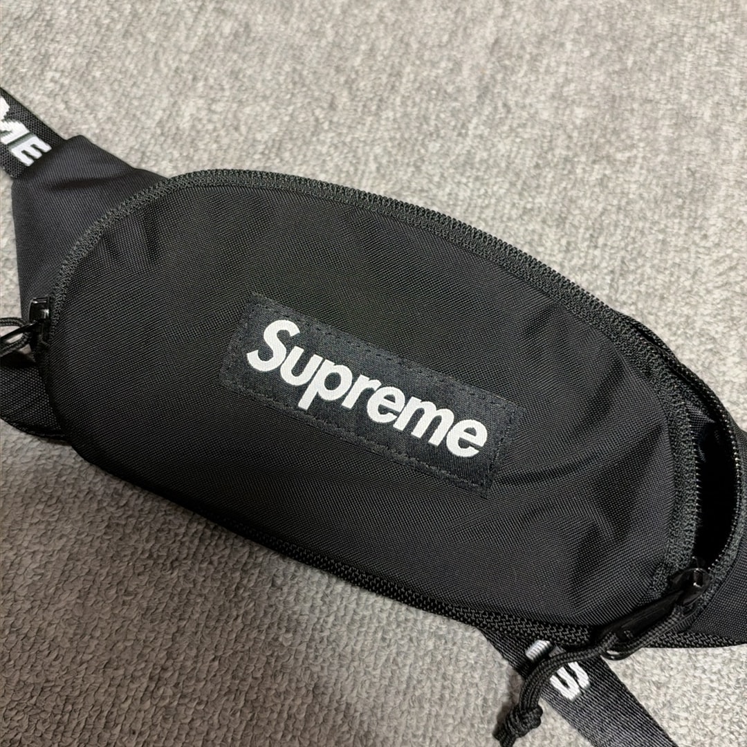 Supreme FW22 Small Waist Bag "Black"