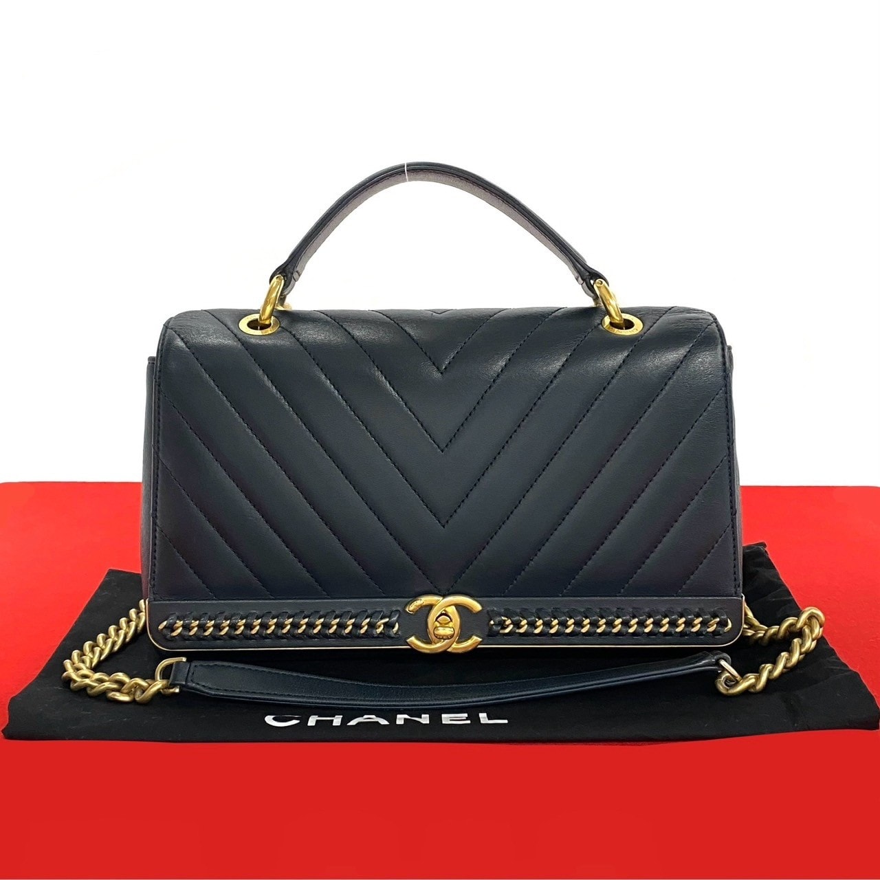 CHANEL シャネル ココマーク Vステッチ ラムスキン ショルダーバッグ ネイビー
 11568