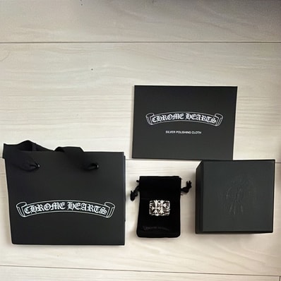 Chrome Hearts Square Cemetery Cross Ring "Silver"