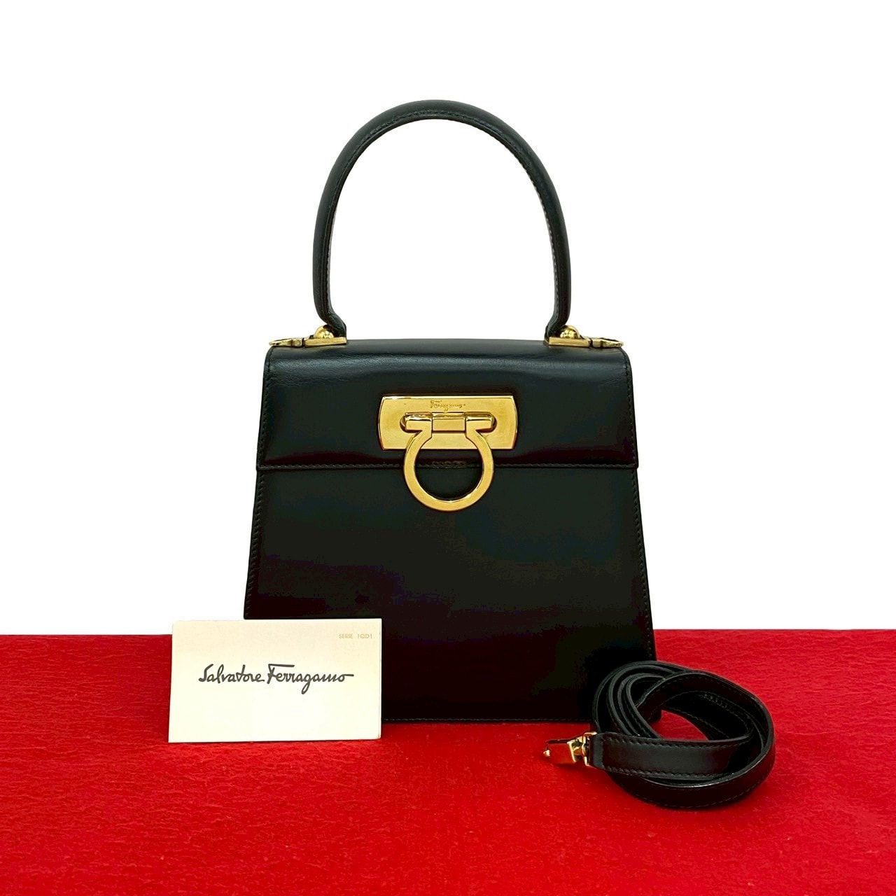 Salvatore Ferragamo ガンチーニ カーフレザーバッグ 【公式通販】