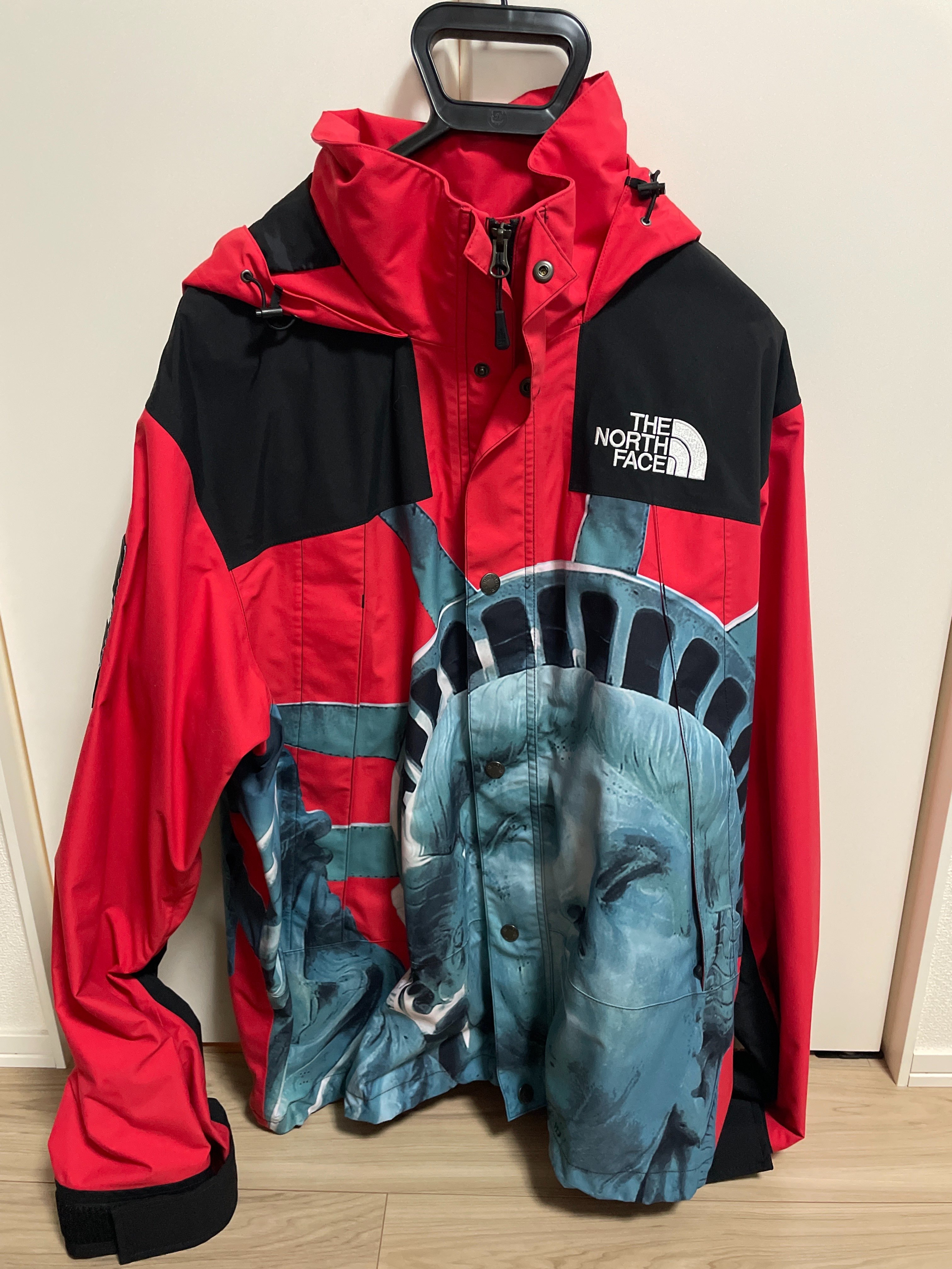Supreme x The North Face Statue of Liberty Mountain Jacket "Red"