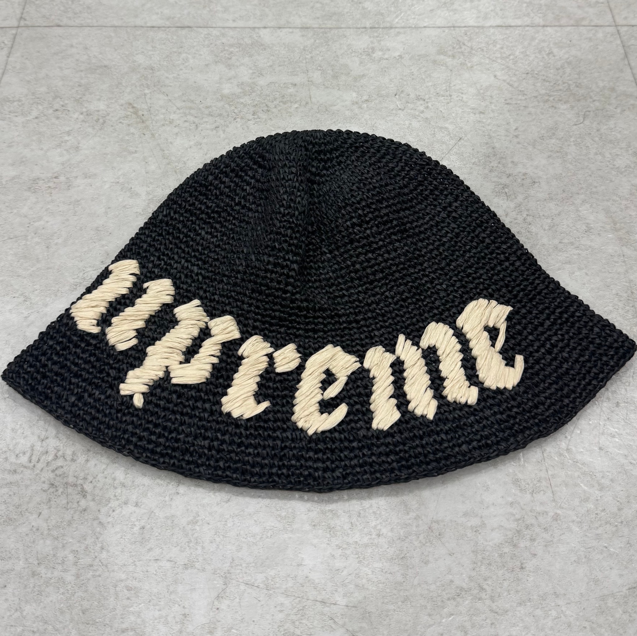 Supreme Old English Straw Crusher "Black"
