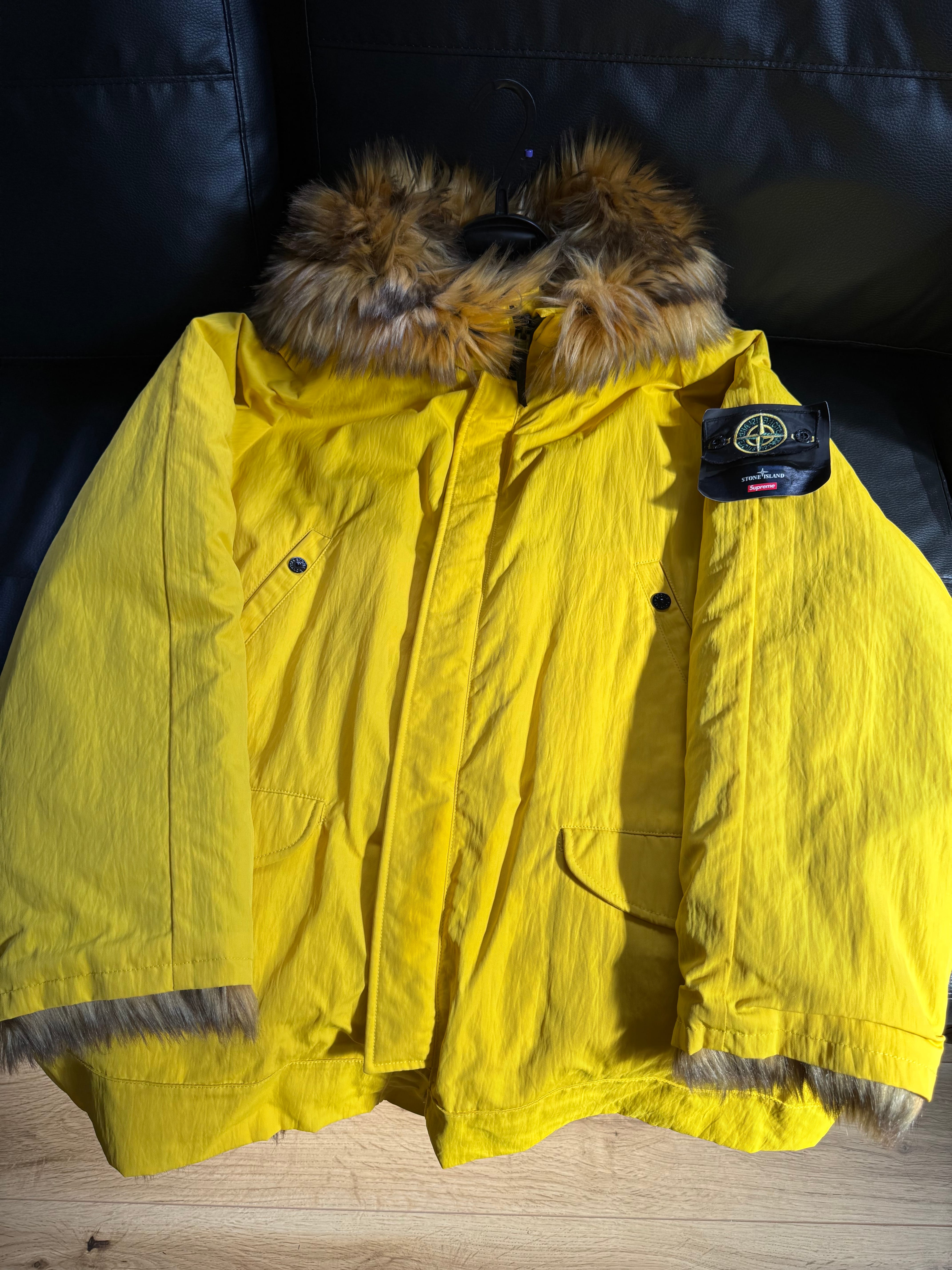 Supreme / Stone Island Formula Steel Reversible Faux Fur Parka "Yellow"