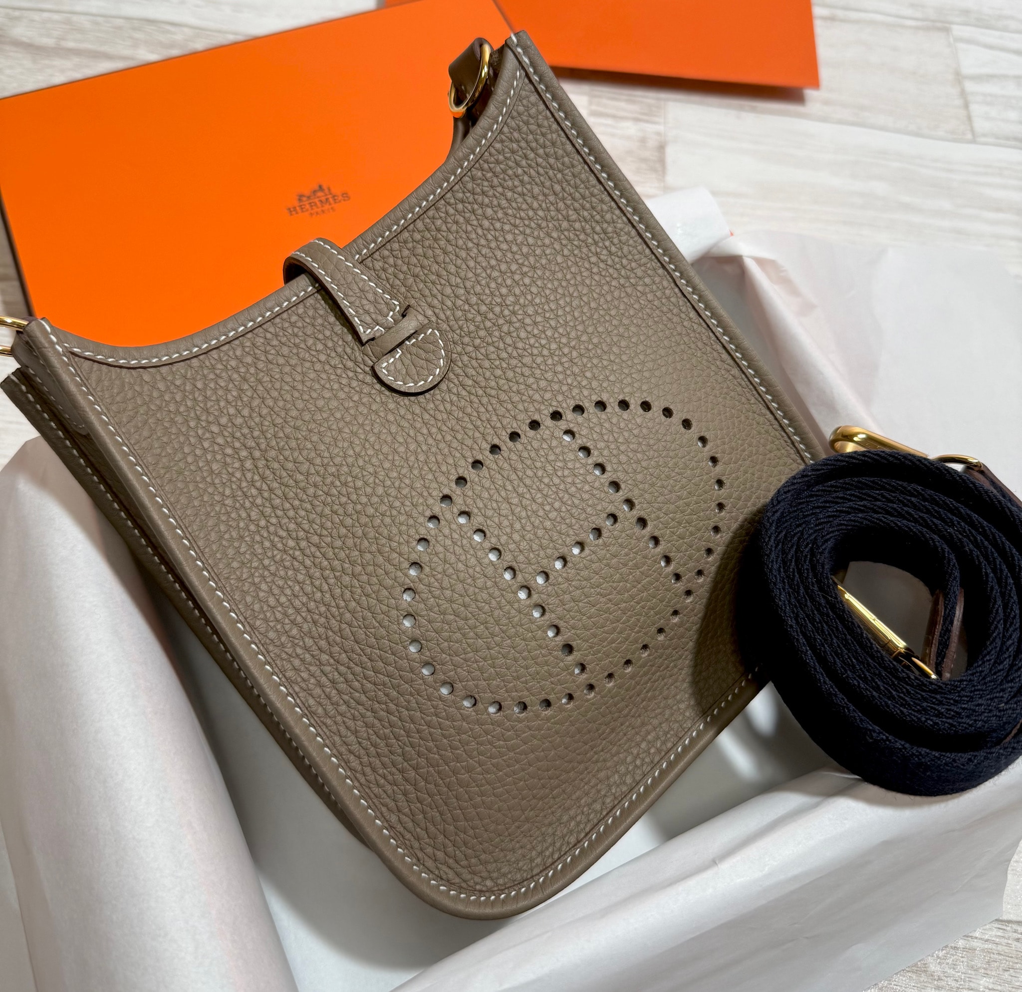 新品未使用/G刻印/最新作☆HERMES エルメス エヴリン 16 アマゾーヌ TPM/エトゥープ×ブルーインディゴ