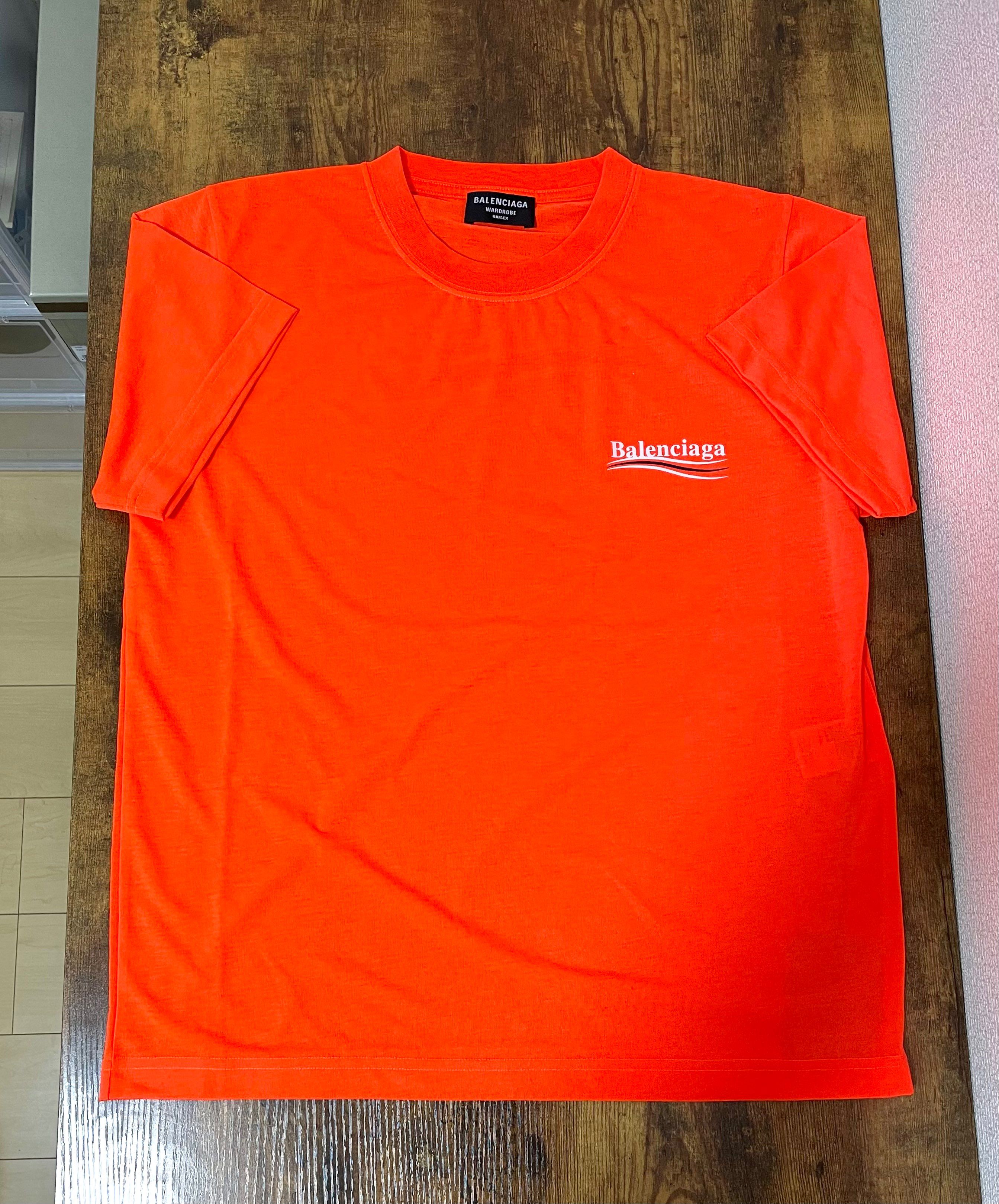 【新品】BALENCIAGA(バレンシアガ)ロゴ スリムTシャツ
