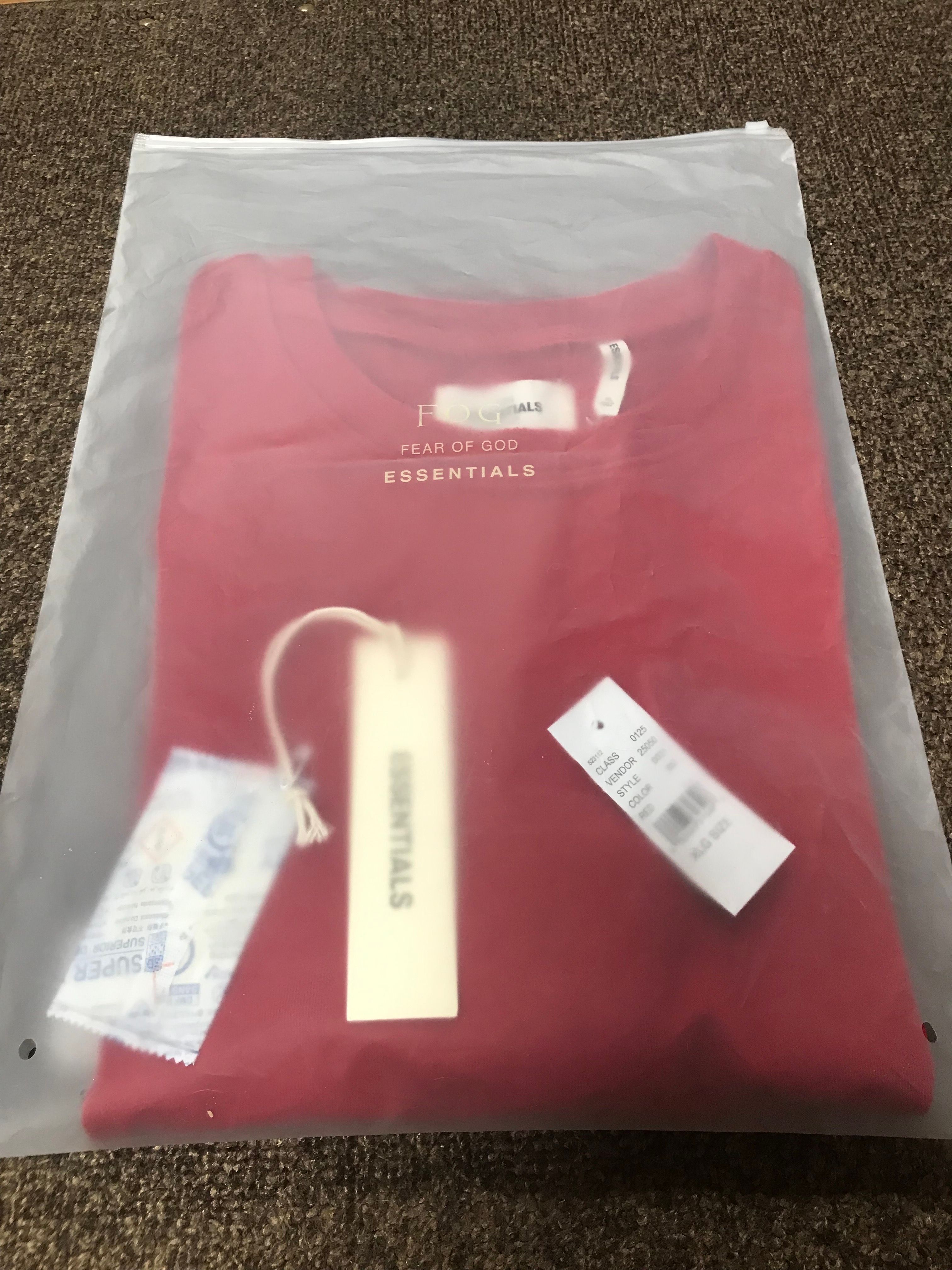 FEAR OF GOD Essentials Boxy Graphic T-Shirt "Red"