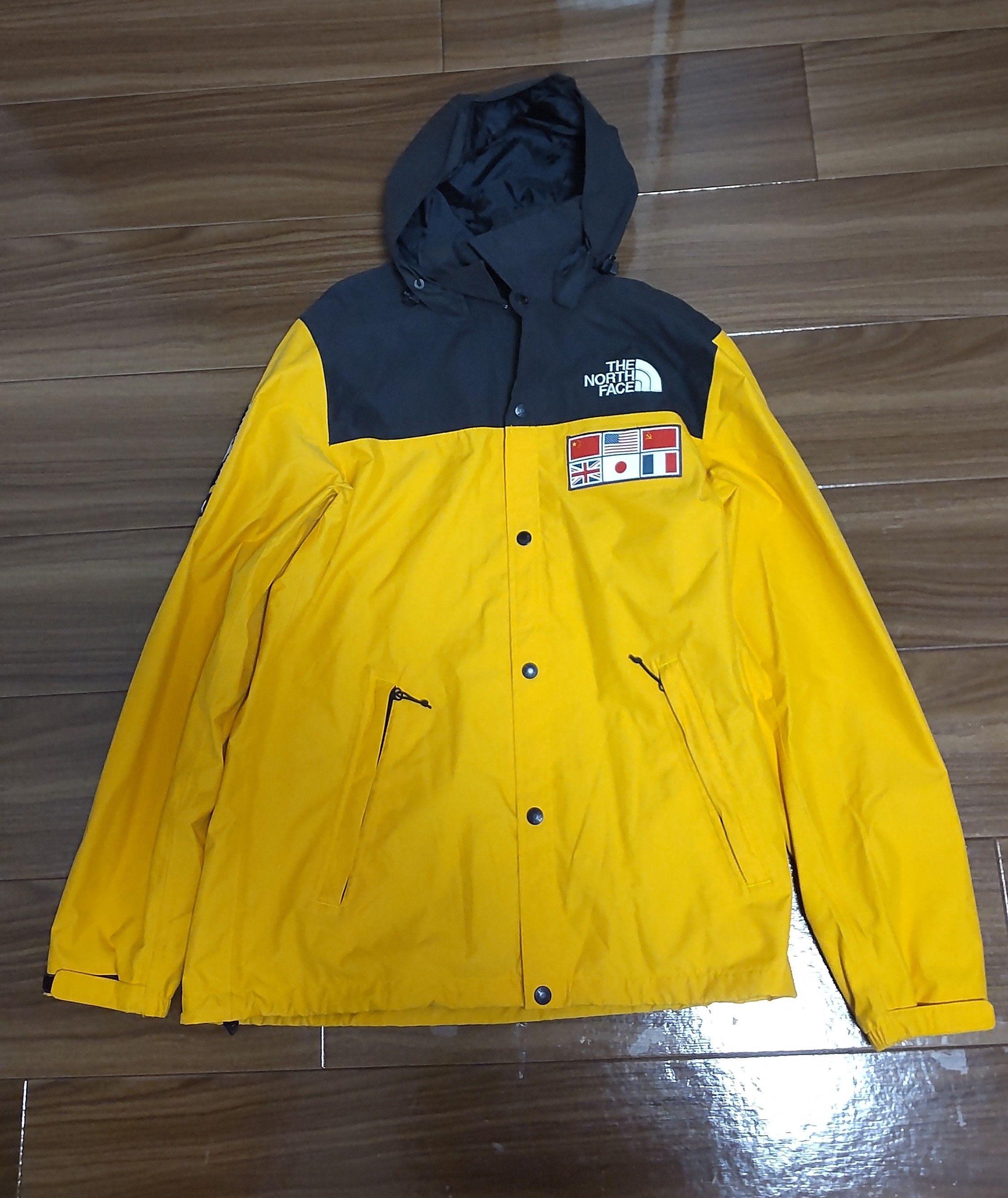 Supreme The North Expedition Coaches Jacket "Yellow"