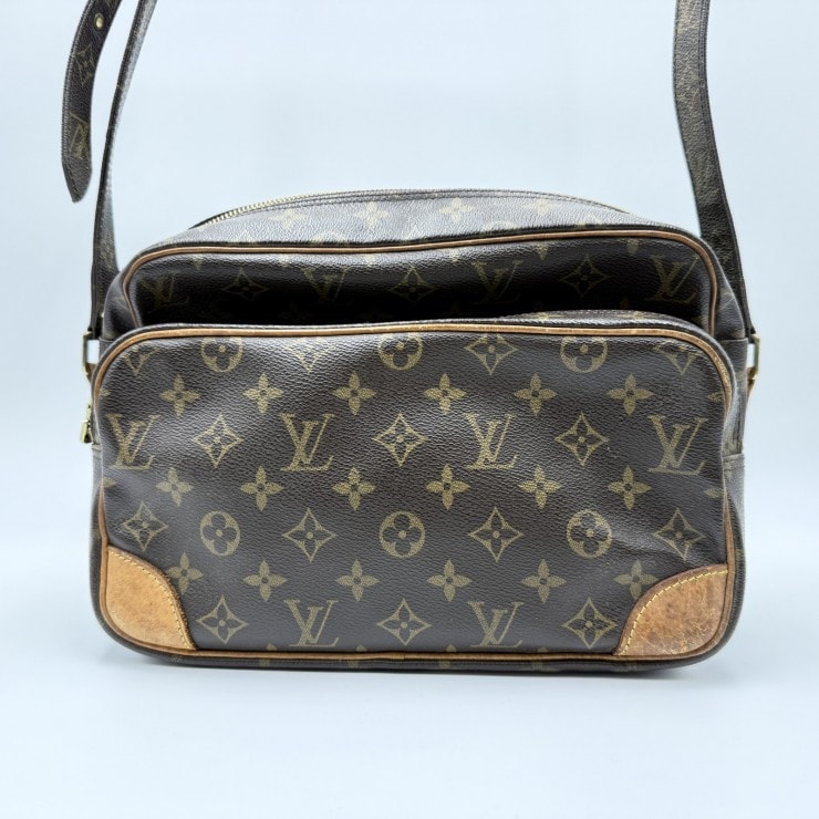 LOUIS VUITTON(ルイ・ヴィトン)ナイル モノグラム ショルダーバッグ PVC レザー ブラウン ゴールド金具 M45244【中古】
