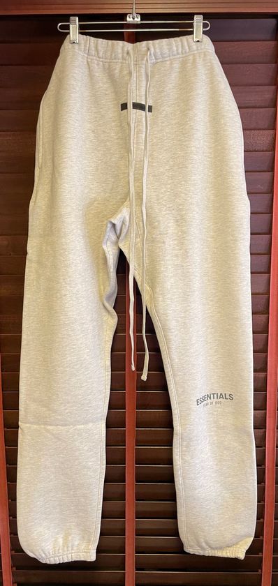 FEAR OF GOD ESSENTIALS SWEATPANT "Light Heather Oatmeal"