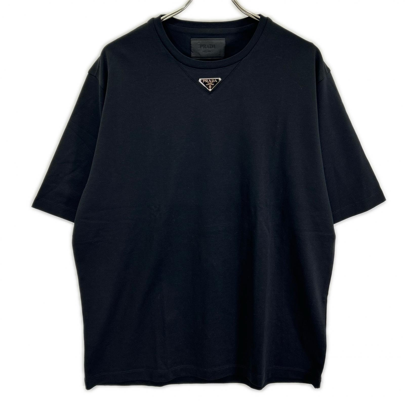 プラダ UJN861 ブラック ロゴプレート付き Tシャツ M