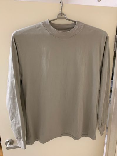 FEAR OF GOD ESSENTIALS Long Sleeve Tee "Moss"